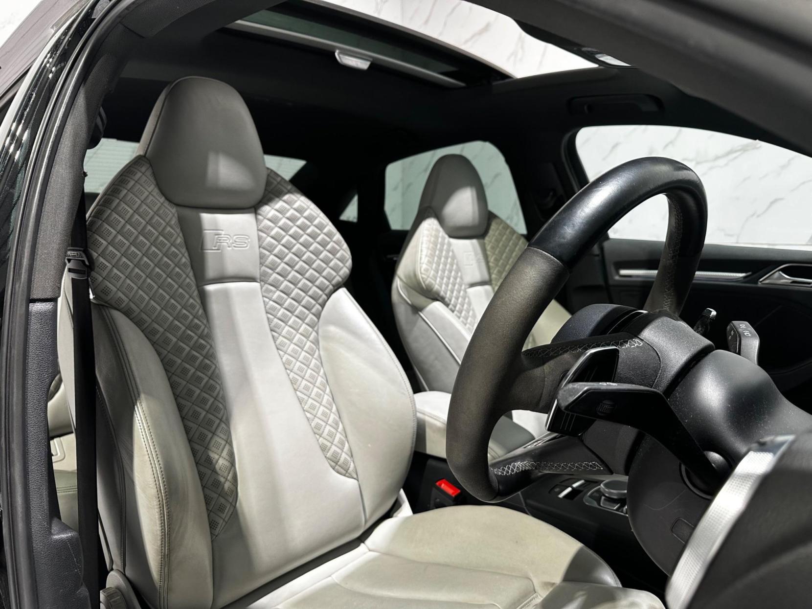 Audi RS3 2.5 TFSI S Tronic quattro Euro 6 (s/s) 4dr