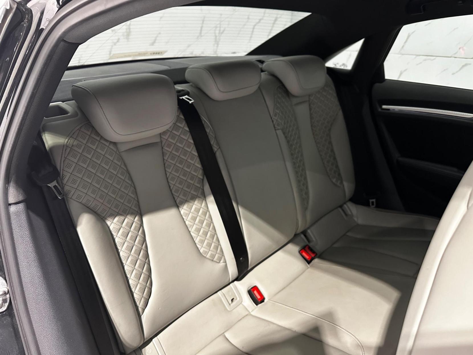 Audi RS3 2.5 TFSI S Tronic quattro Euro 6 (s/s) 4dr