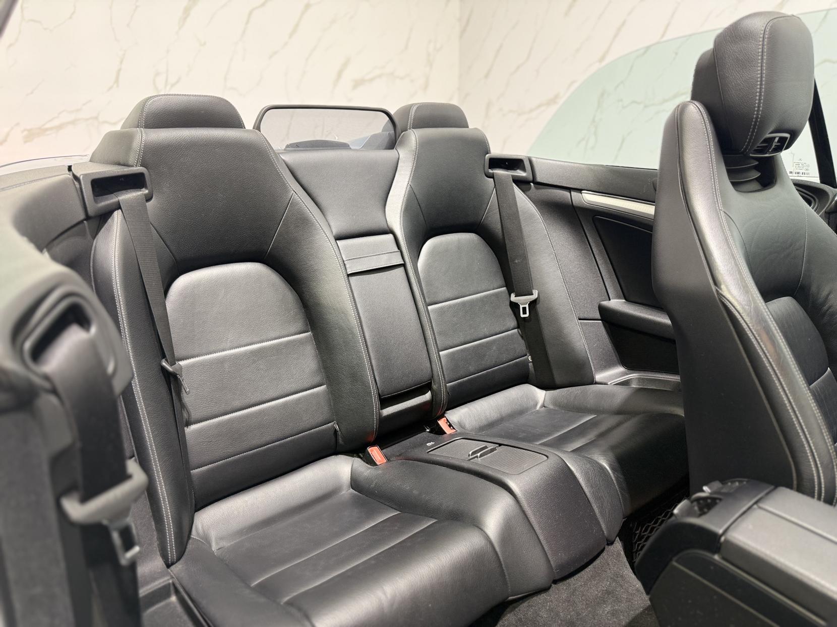 Mercedes-Benz E Class 2.1 E220 CDI BlueEfficiency Sport Edition 125 Cabriolet 2dr Diesel G-Tronic+ Euro 5 (s/s) (170 ps)