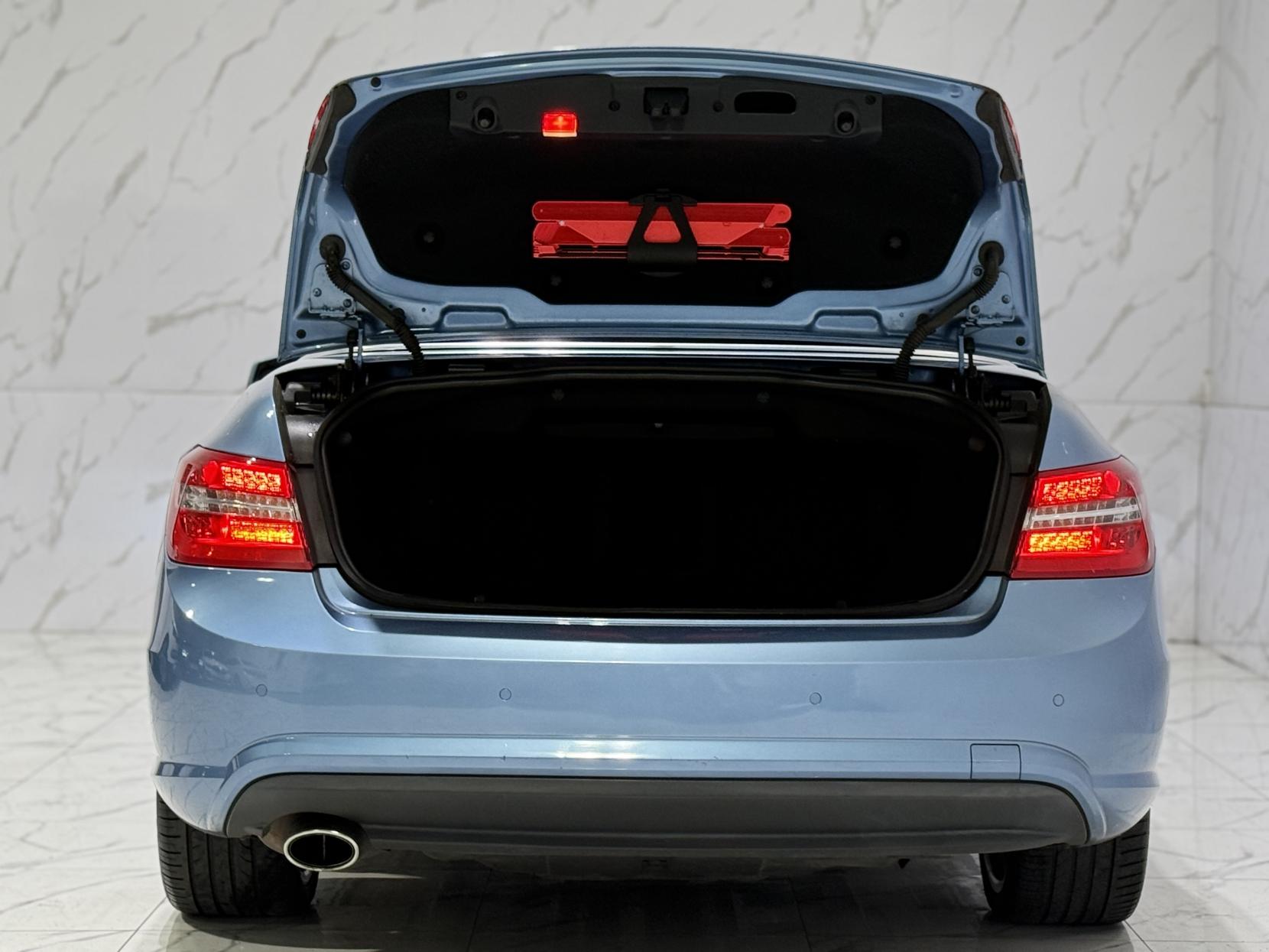 Mercedes-Benz E Class 2.1 E220 CDI BlueEfficiency Sport Edition 125 Cabriolet 2dr Diesel G-Tronic+ Euro 5 (s/s) (170 ps)