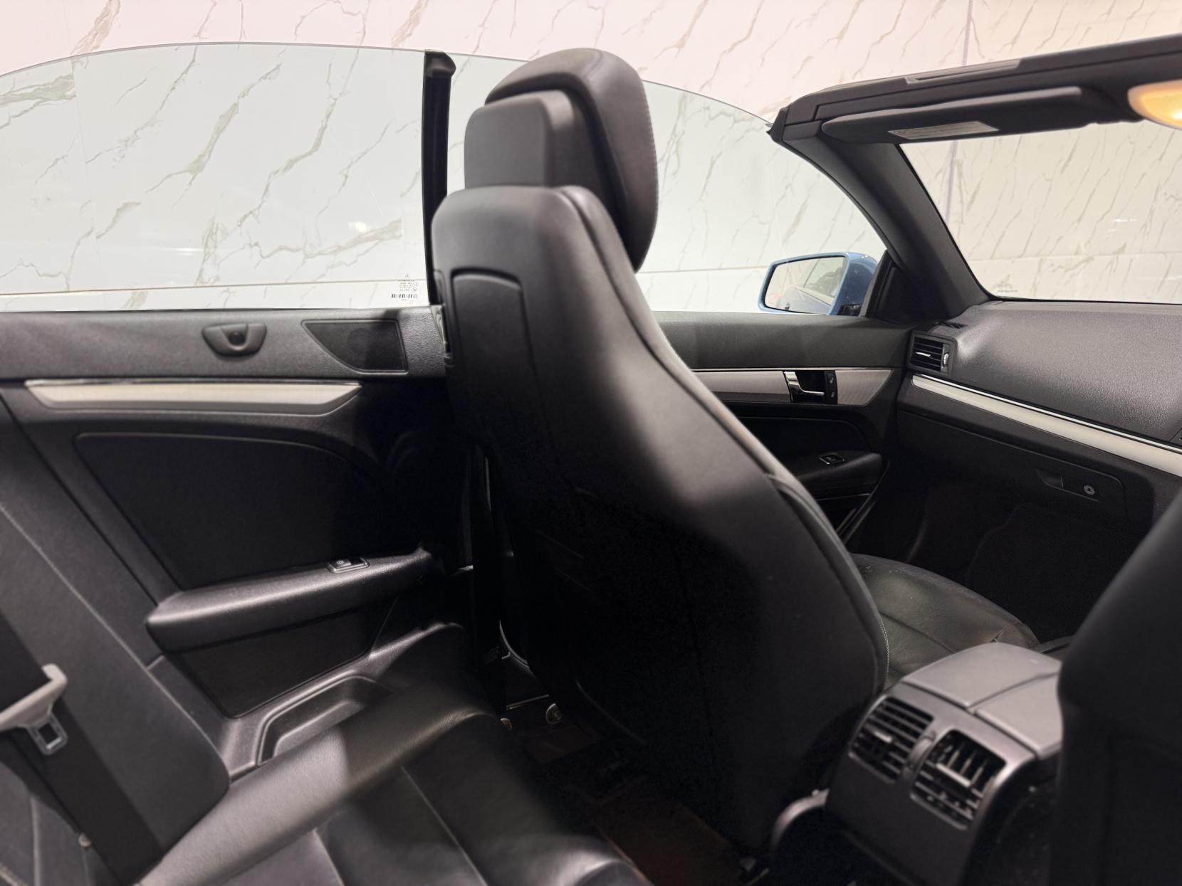 Mercedes-Benz E Class 2.1 E220 CDI BlueEfficiency Sport Edition 125 Cabriolet 2dr Diesel G-Tronic+ Euro 5 (s/s) (170 ps)