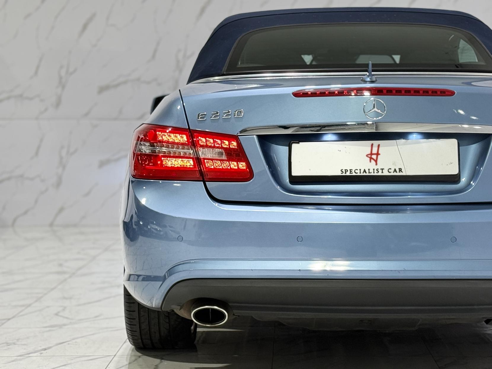 Mercedes-Benz E Class 2.1 E220 CDI BlueEfficiency Sport Edition 125 Cabriolet 2dr Diesel G-Tronic+ Euro 5 (s/s) (170 ps)