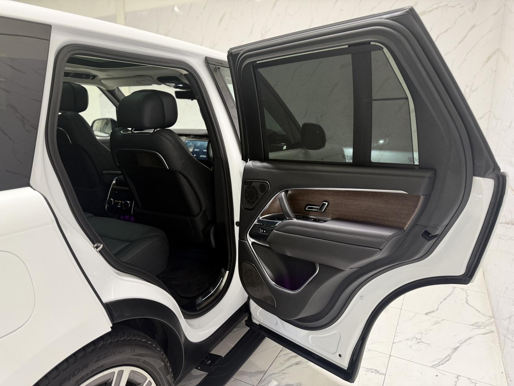 Land Rover Range Rover 3.0 P510e 38.2kWh Autobiography Auto 4WD Euro 6 (s/s) 5dr