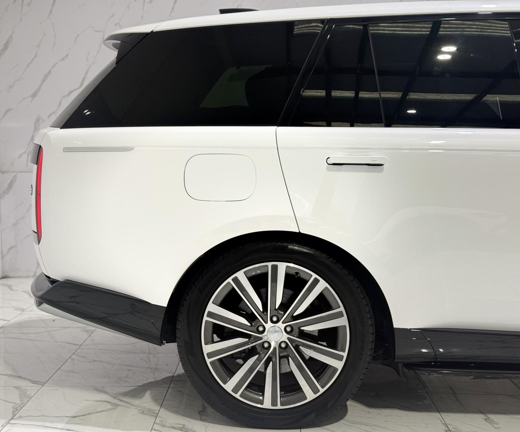 Land Rover Range Rover 3.0 P510e 38.2kWh Autobiography Auto 4WD Euro 6 (s/s) 5dr