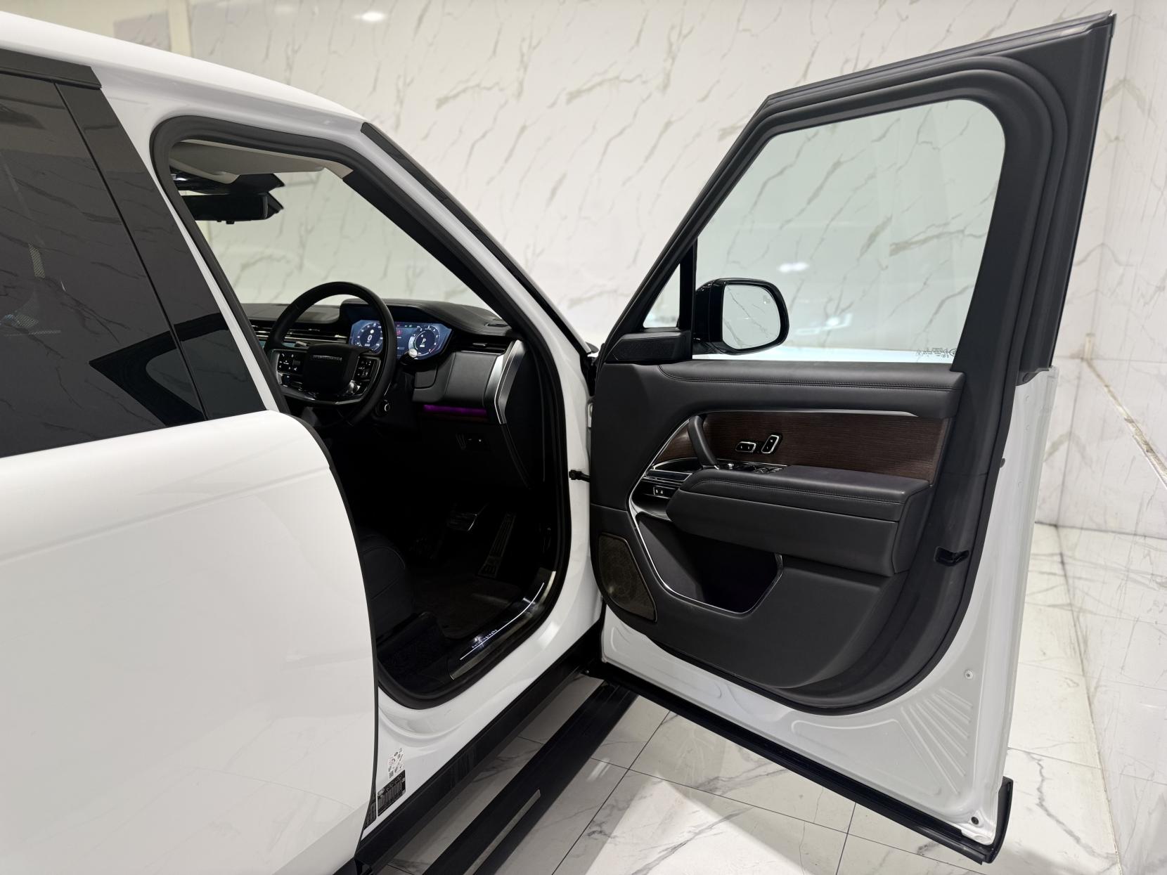 Land Rover Range Rover 3.0 P510e 38.2kWh Autobiography Auto 4WD Euro 6 (s/s) 5dr