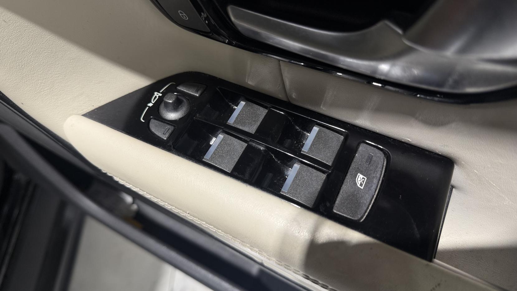 Land Rover Range Rover Evoque 2.0 TD4 HSE Dynamic SUV 5dr Diesel Auto 4WD Euro 6 (s/s) (180 ps)