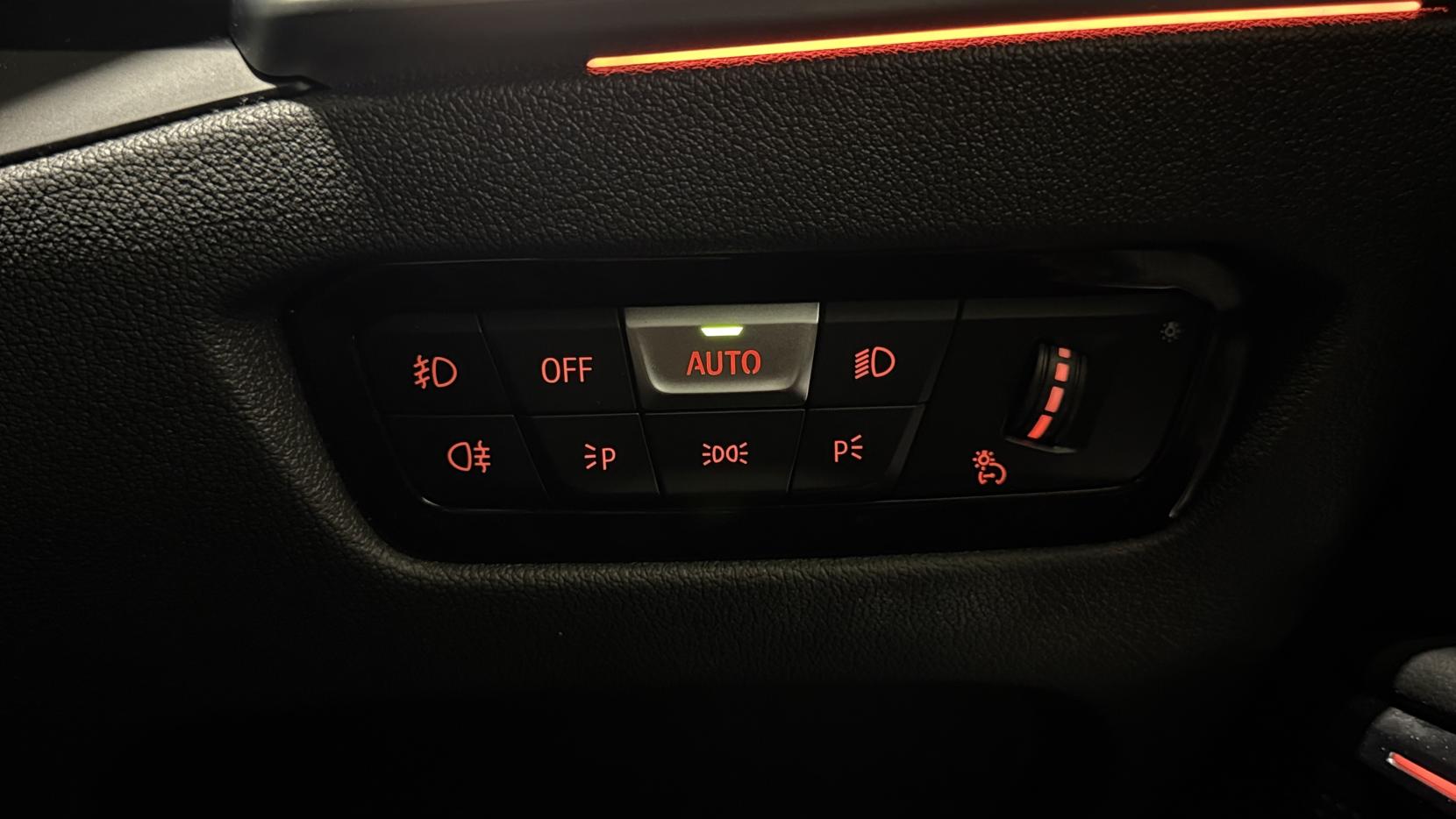 BMW 3 Series 2.0 330e 12kWh M Sport Pro Edition Saloon 4dr Petrol Plug-in Hybrid Auto Euro 6 (s/s) (292 ps)