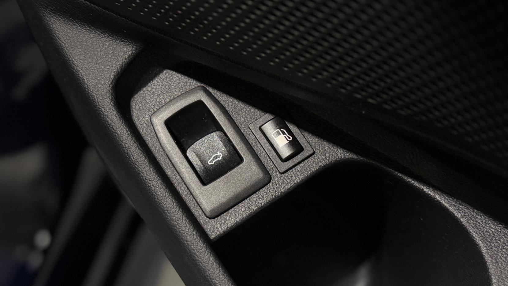 BMW 3 Series 2.0 330e 12kWh M Sport Pro Edition Saloon 4dr Petrol Plug-in Hybrid Auto Euro 6 (s/s) (292 ps)