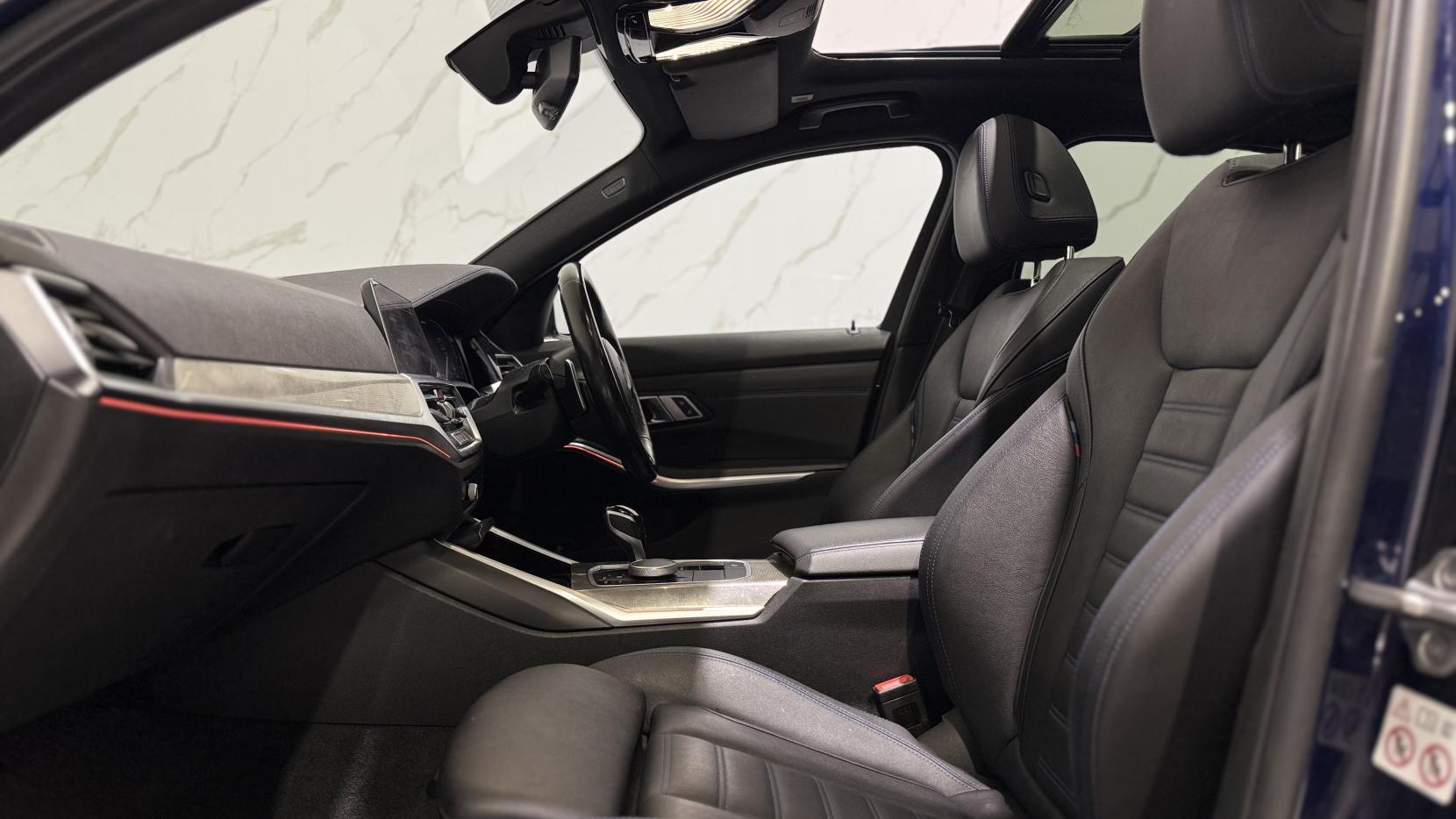 BMW 3 Series 2.0 330e 12kWh M Sport Pro Edition Saloon 4dr Petrol Plug-in Hybrid Auto Euro 6 (s/s) (292 ps)