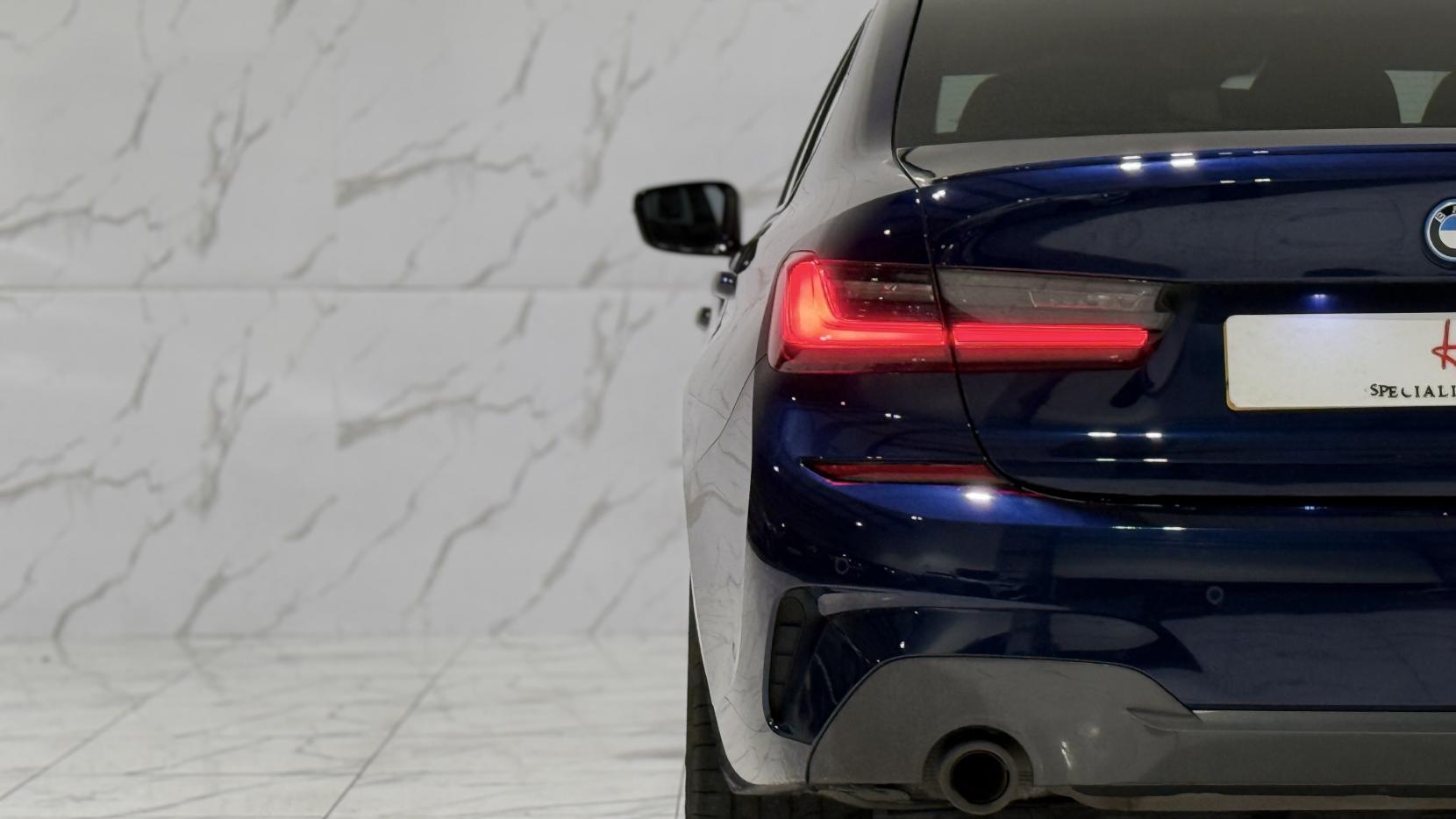 BMW 3 Series 2.0 330e 12kWh M Sport Pro Edition Saloon 4dr Petrol Plug-in Hybrid Auto Euro 6 (s/s) (292 ps)