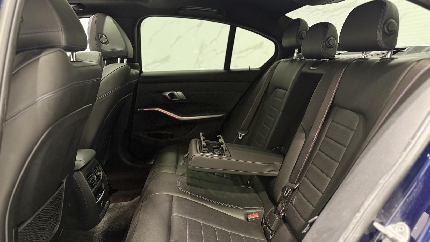 BMW 3 Series 2.0 330e 12kWh M Sport Pro Edition Saloon 4dr Petrol Plug-in Hybrid Auto Euro 6 (s/s) (292 ps)