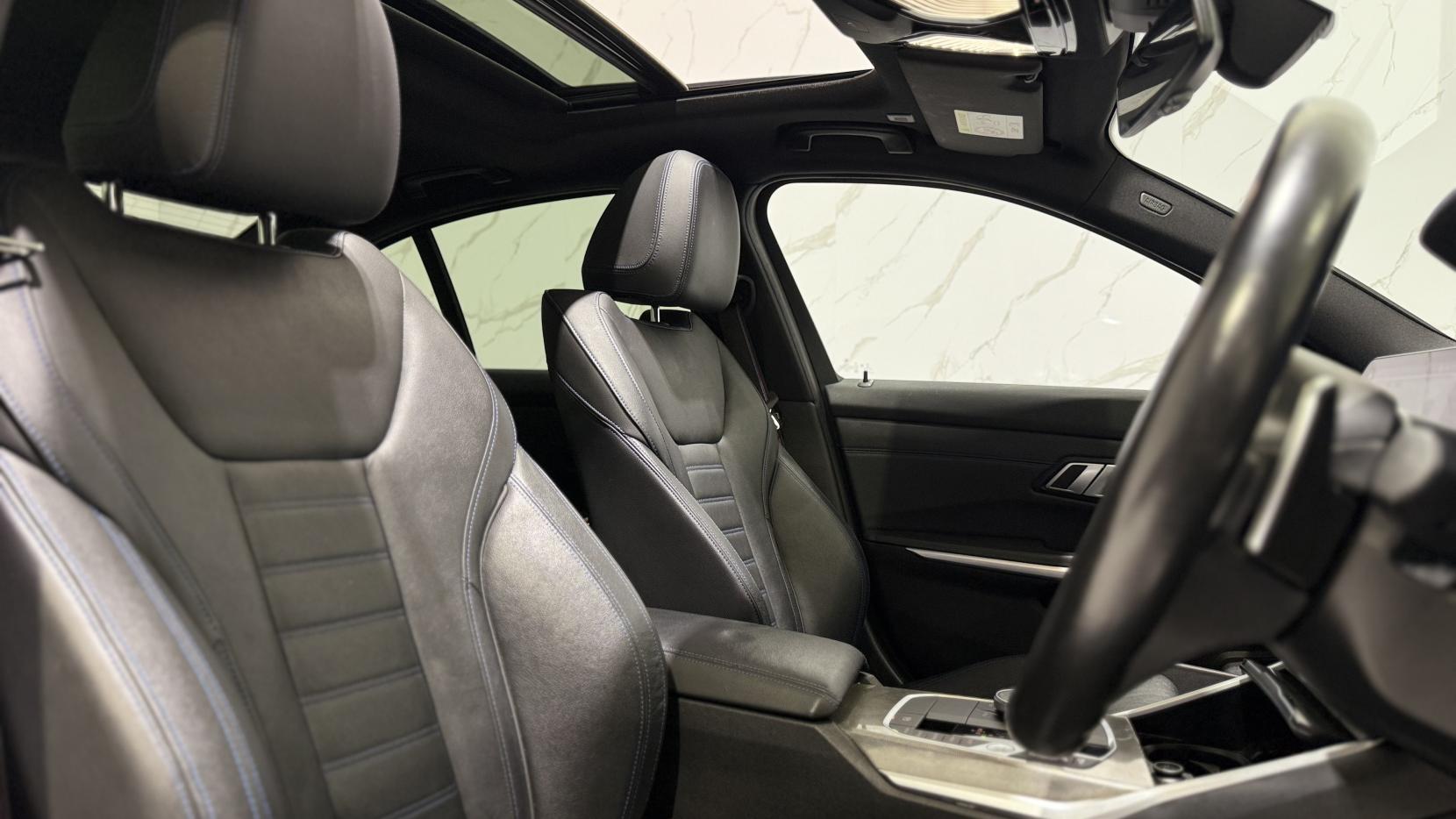 BMW 3 Series 2.0 330e 12kWh M Sport Pro Edition Saloon 4dr Petrol Plug-in Hybrid Auto Euro 6 (s/s) (292 ps)