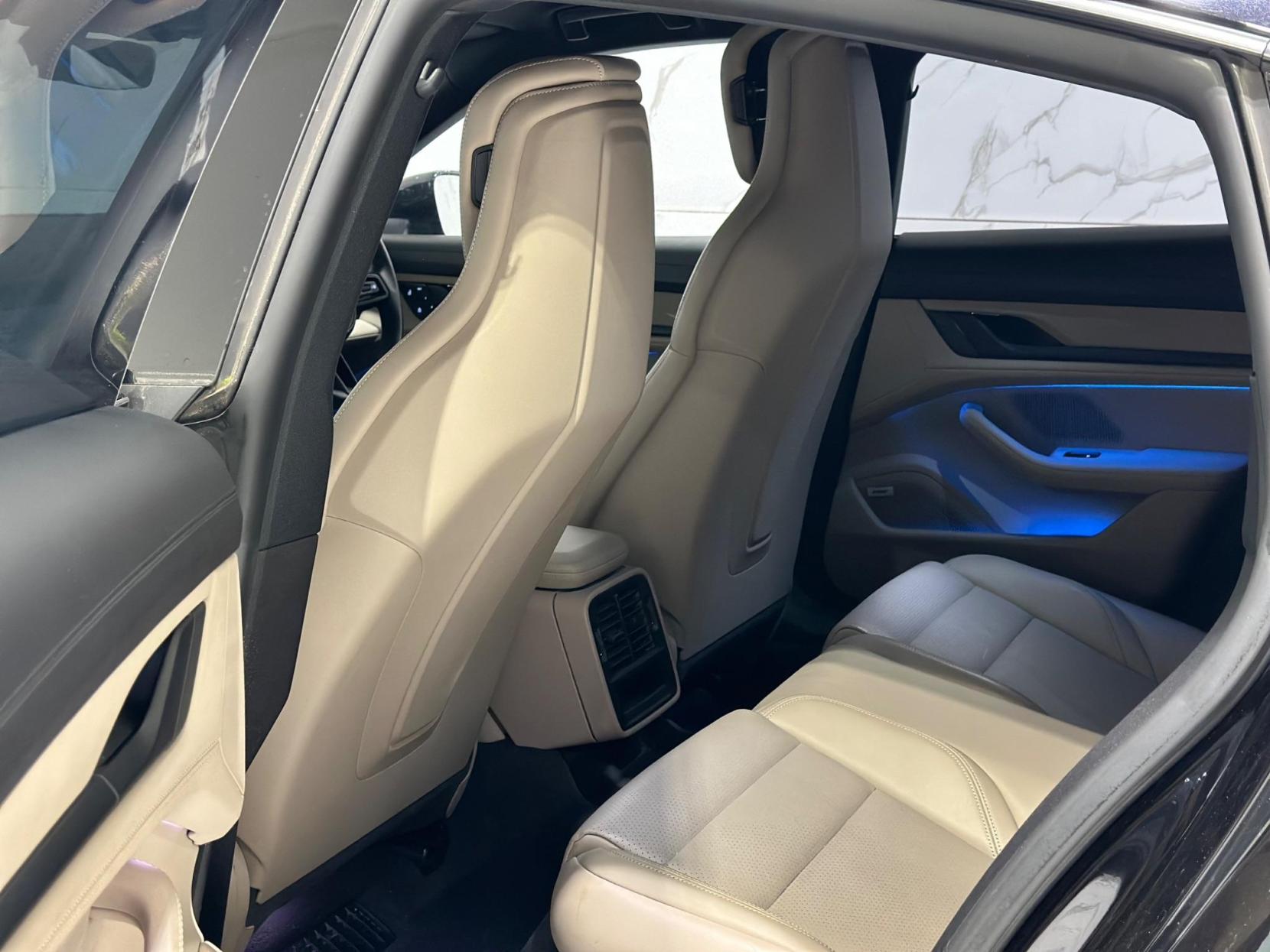 Porsche Taycan Performance 79.2kWh Auto RWD 4dr (11kW Charger)