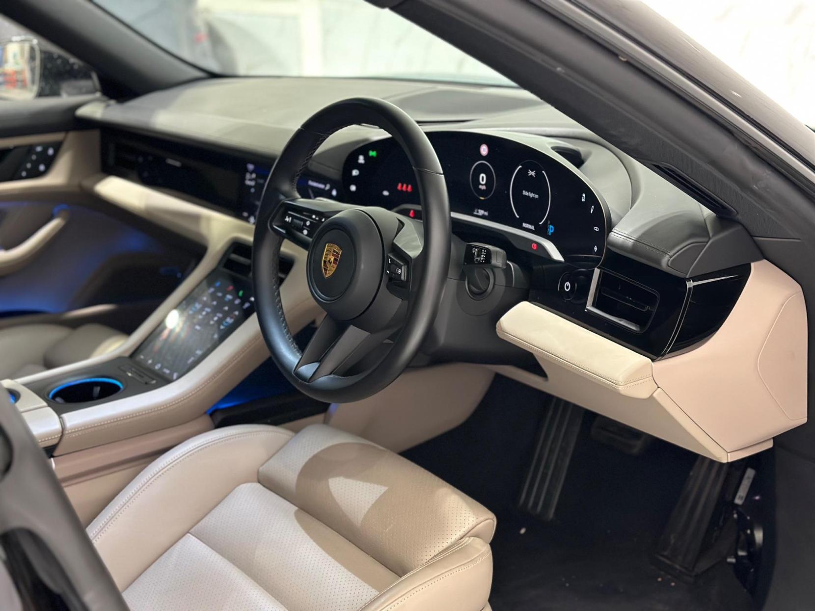 Porsche Taycan Performance 79.2kWh Auto RWD 4dr (11kW Charger)