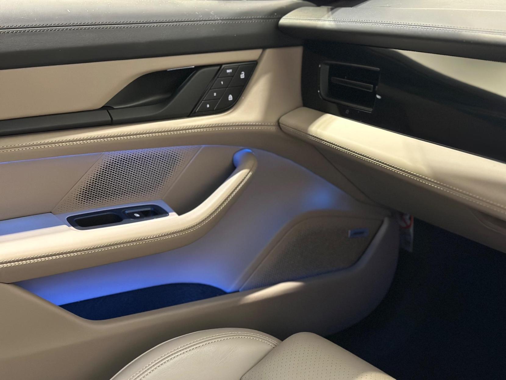 Porsche Taycan Performance 79.2kWh Auto RWD 4dr (11kW Charger)