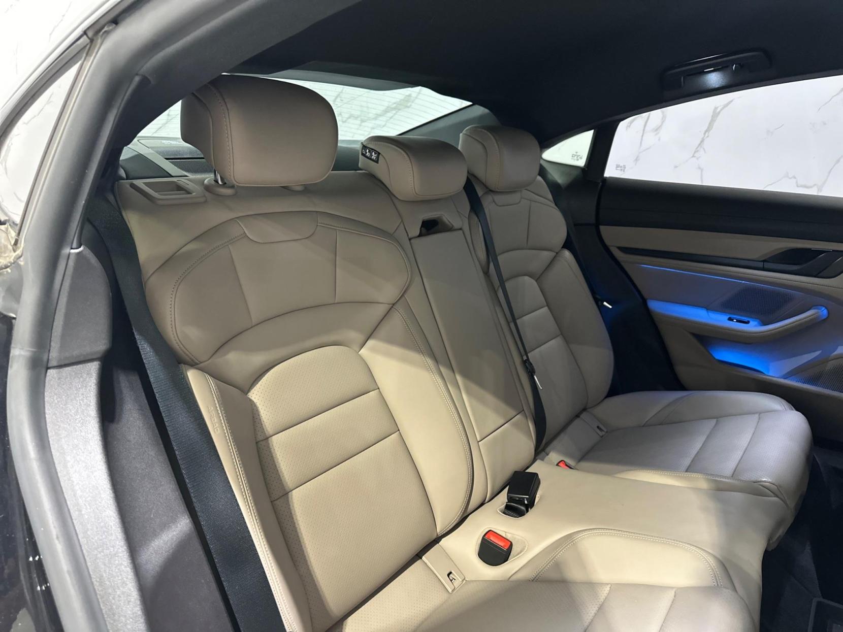 Porsche Taycan Performance 79.2kWh Auto RWD 4dr (11kW Charger)