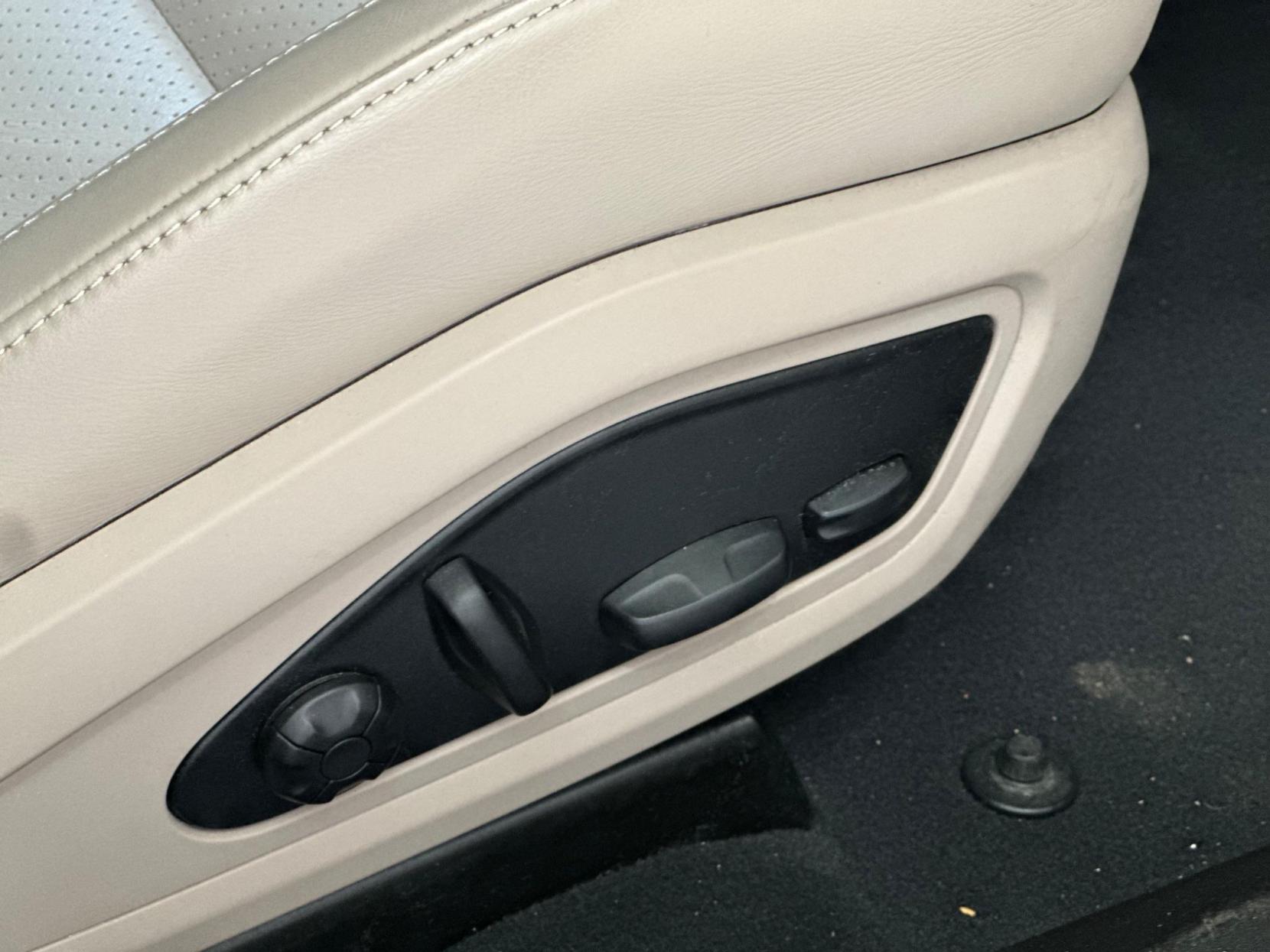 Porsche Taycan Performance 79.2kWh Auto RWD 4dr (11kW Charger)