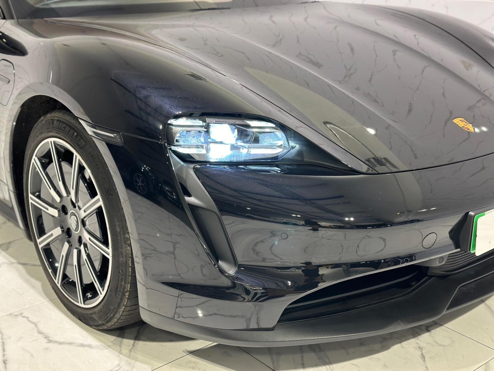 Porsche Taycan Performance 79.2kWh Auto RWD 4dr (11kW Charger)