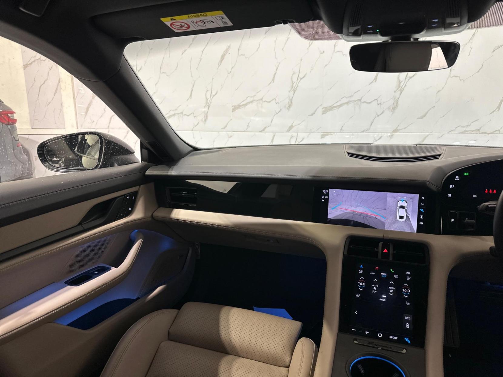 Porsche Taycan Performance 79.2kWh Auto RWD 4dr (11kW Charger)