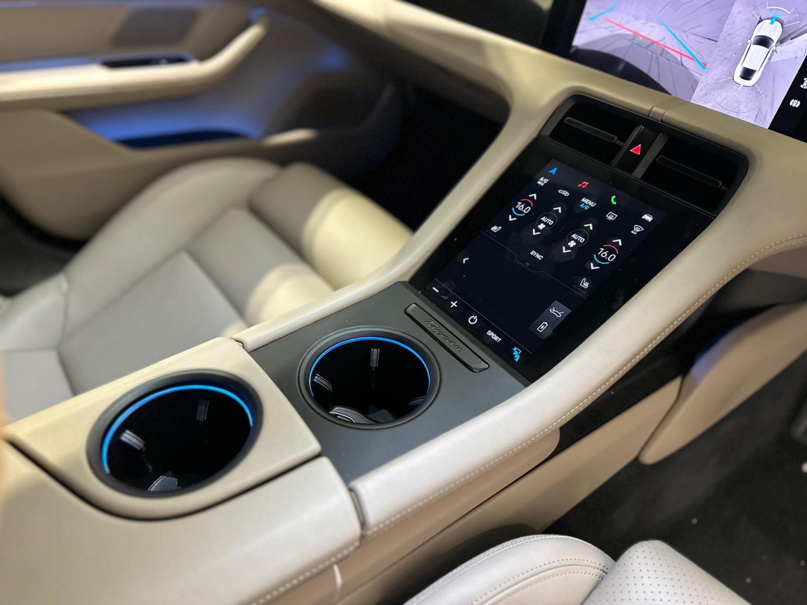 Porsche Taycan Performance 79.2kWh Auto RWD 4dr (11kW Charger)