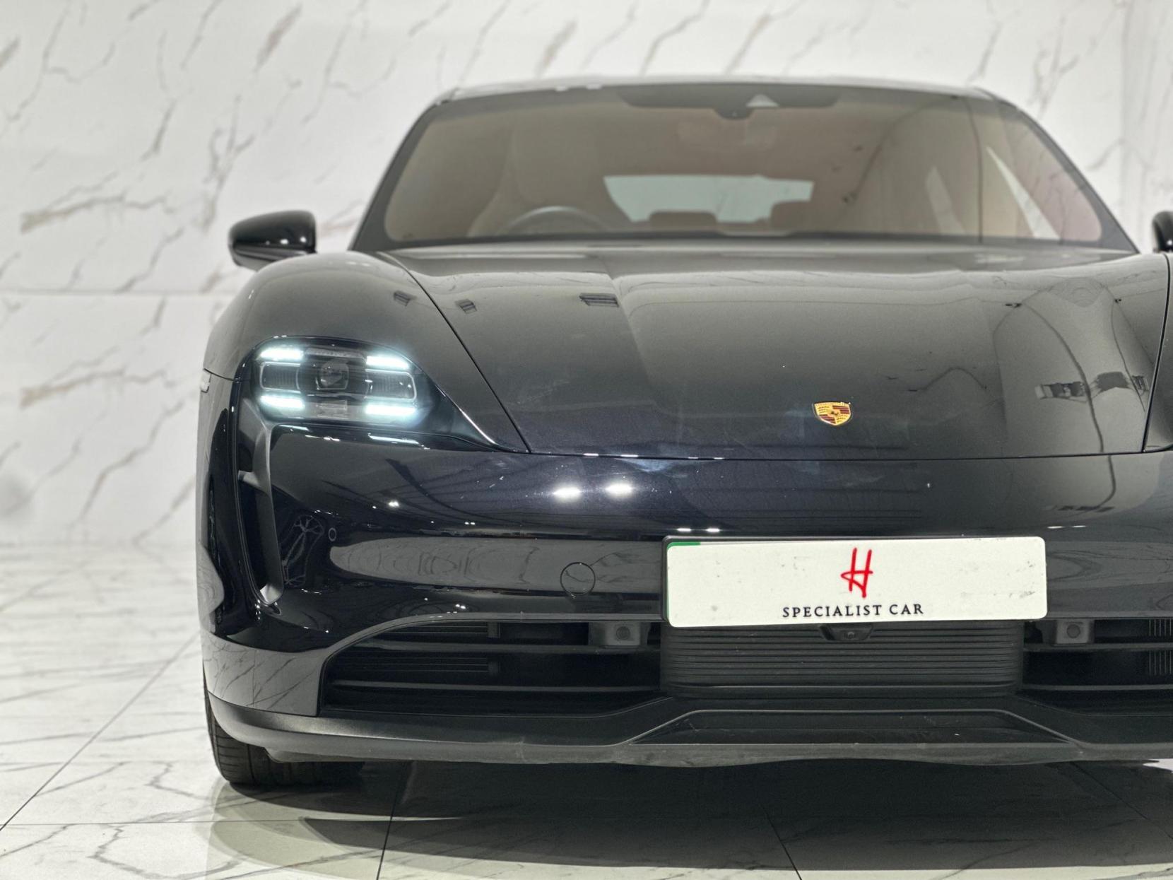 Porsche Taycan Performance 79.2kWh Auto RWD 4dr (11kW Charger)