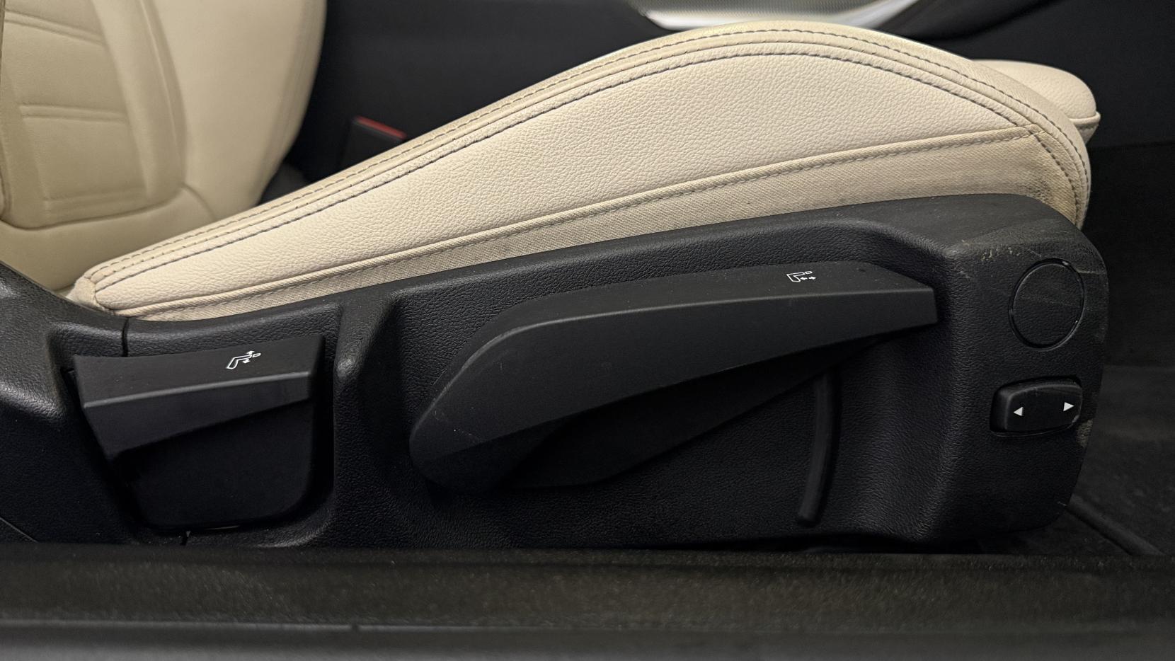 BMW 4 Series 2.0 420i M Sport Coupe 2dr Petrol Auto Euro 6 (s/s) (184 ps)