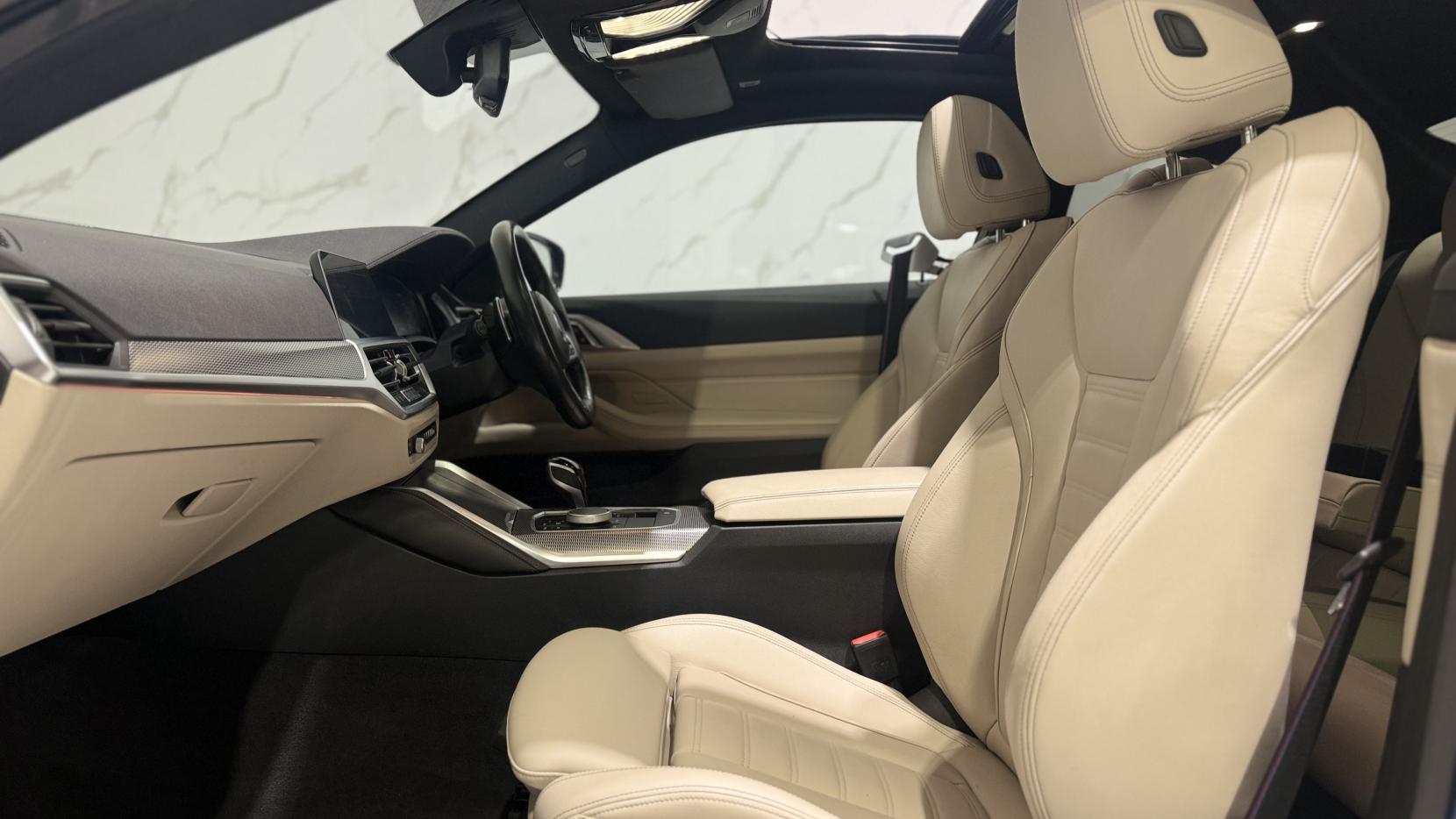 BMW 4 Series 2.0 420i M Sport Coupe 2dr Petrol Auto Euro 6 (s/s) (184 ps)