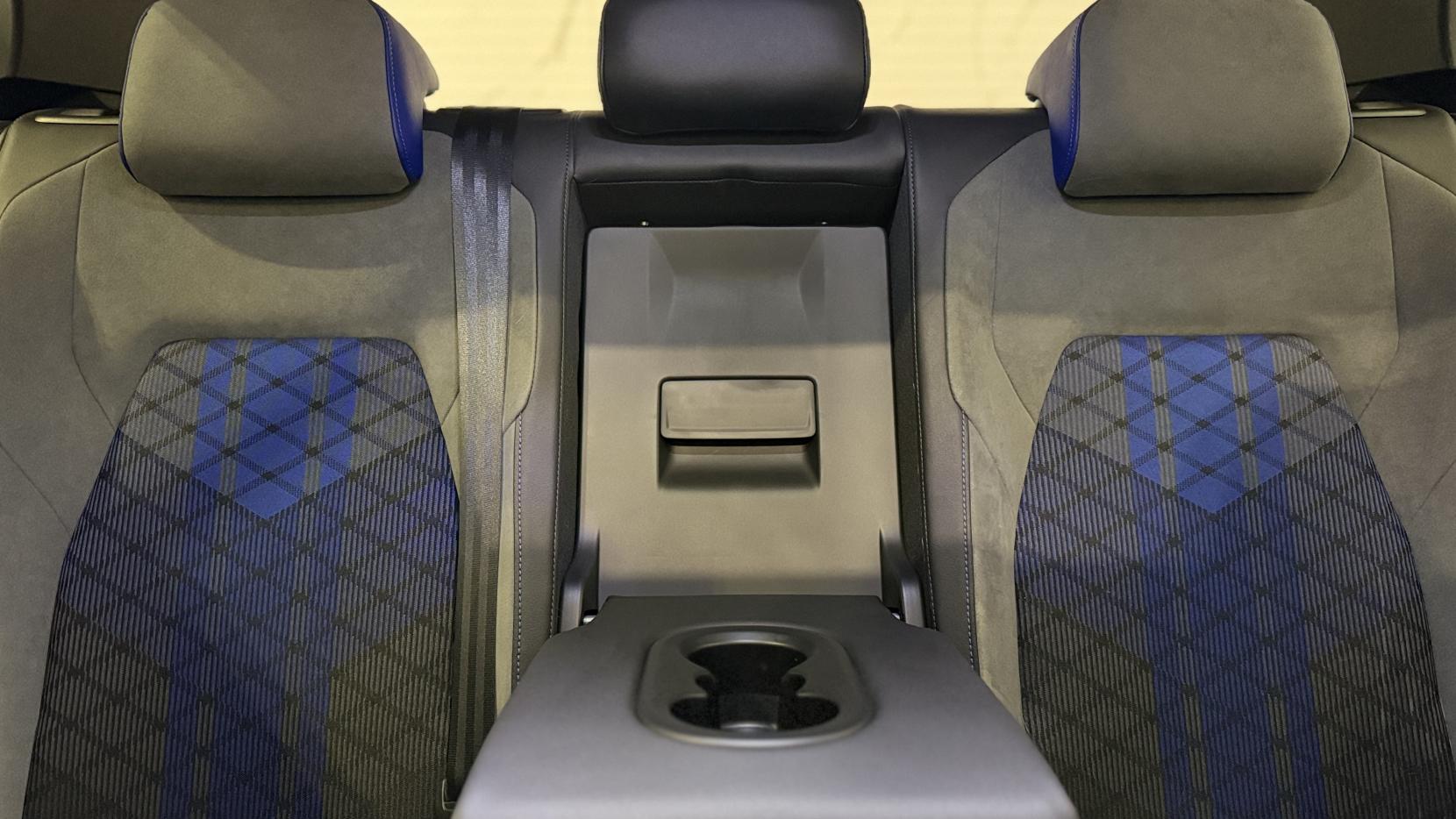 Volkswagen Golf 2.0 TSI R Hatchback 5dr Petrol DSG 4Motion Euro 6 (s/s) (320 ps)