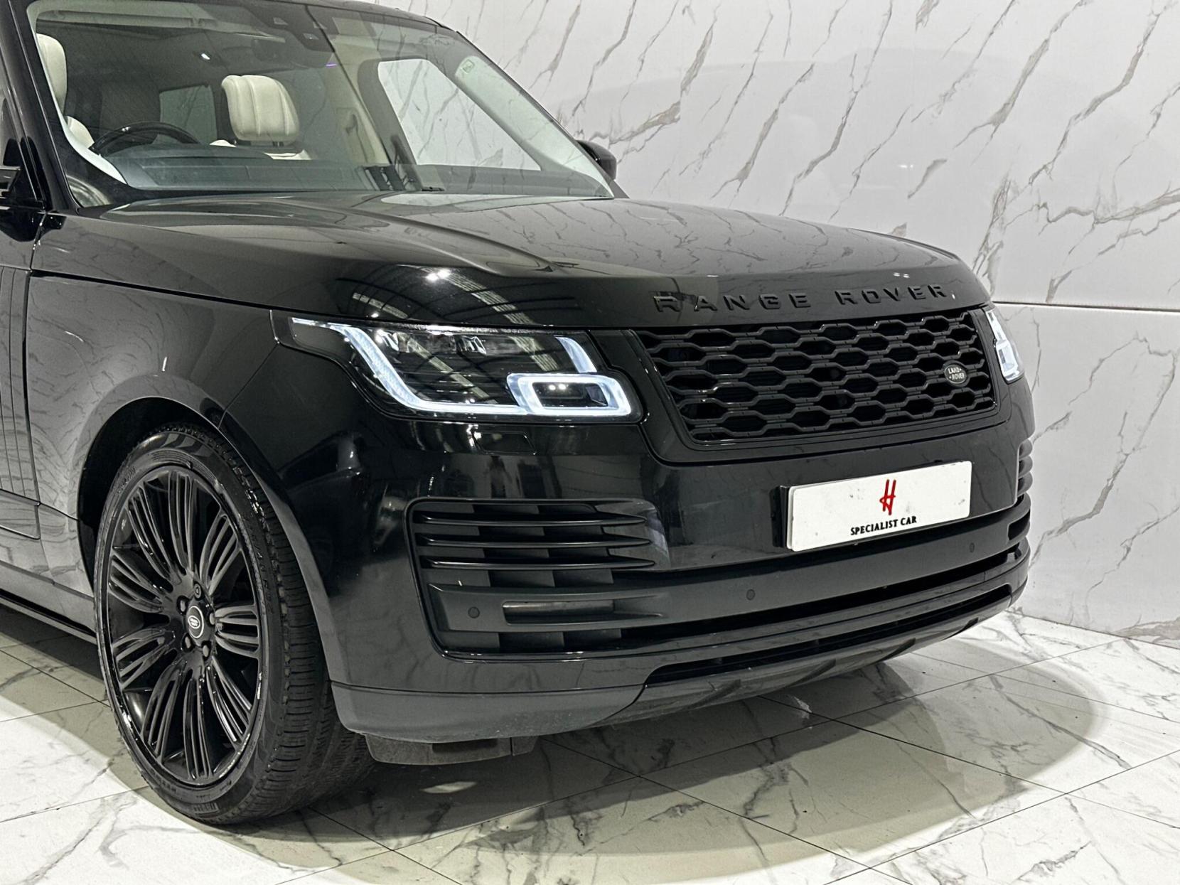 Land Rover Range Rover 3.0 SD V6 Vogue Auto 4WD Euro 6 (s/s) 5dr