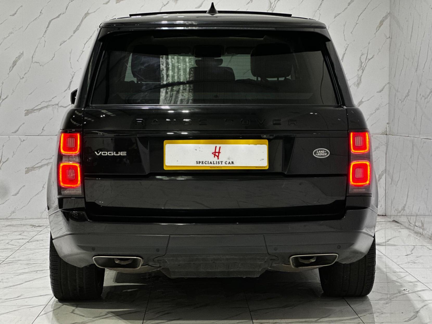 Land Rover Range Rover 3.0 SD V6 Vogue Auto 4WD Euro 6 (s/s) 5dr