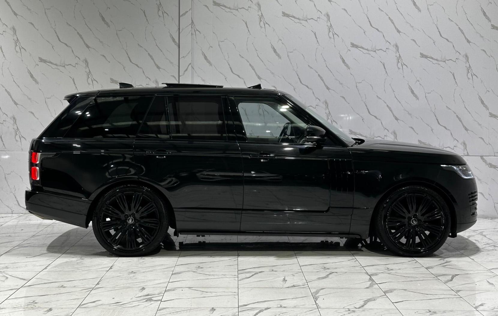 Land Rover Range Rover 3.0 SD V6 Vogue Auto 4WD Euro 6 (s/s) 5dr