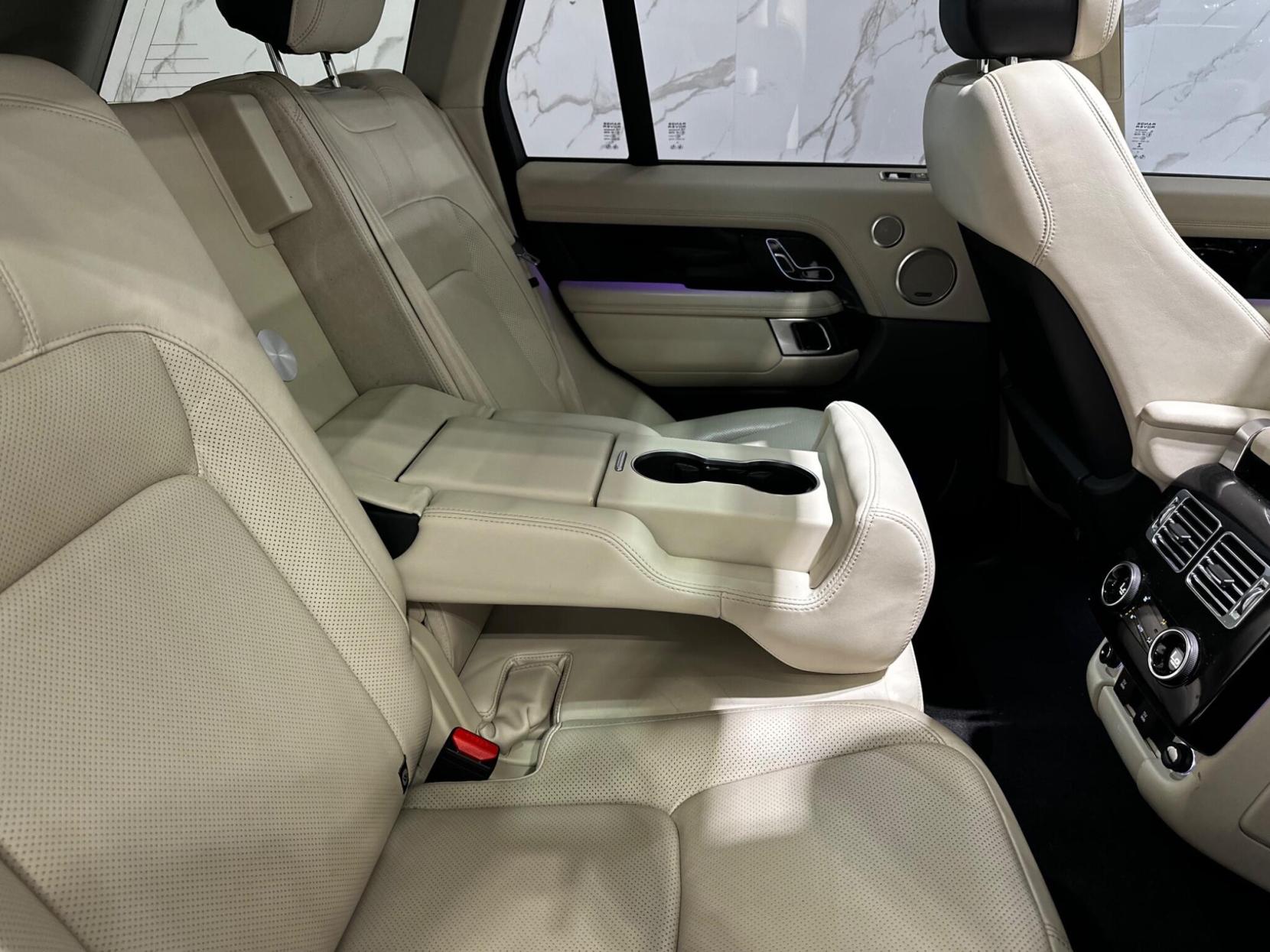 Land Rover Range Rover 3.0 SD V6 Vogue Auto 4WD Euro 6 (s/s) 5dr