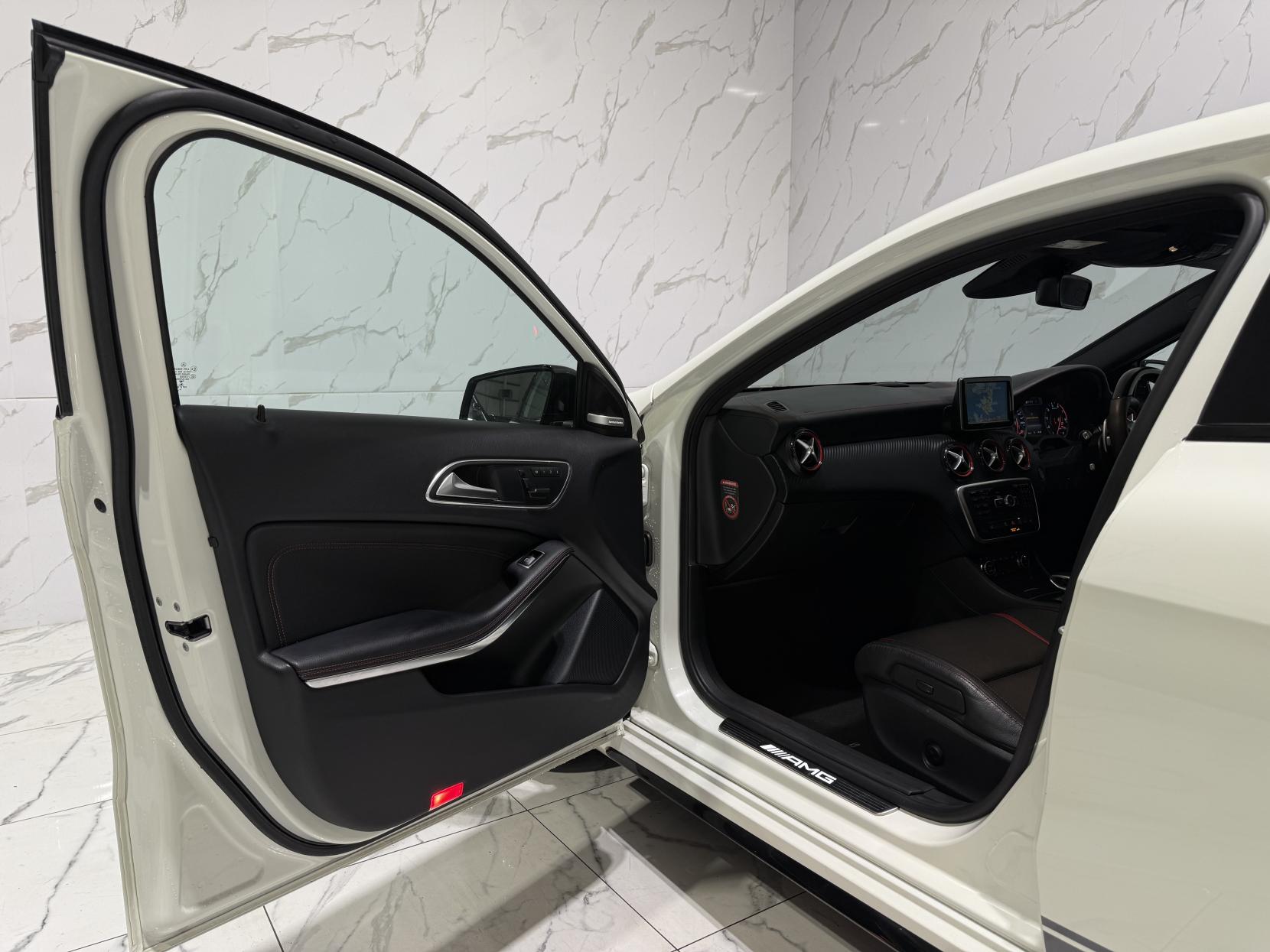 Mercedes-Benz A Class 2.0 A45 AMG Hatchback 5dr Petrol SpdS DCT 4MATIC Euro 6 (s/s) (360 ps)