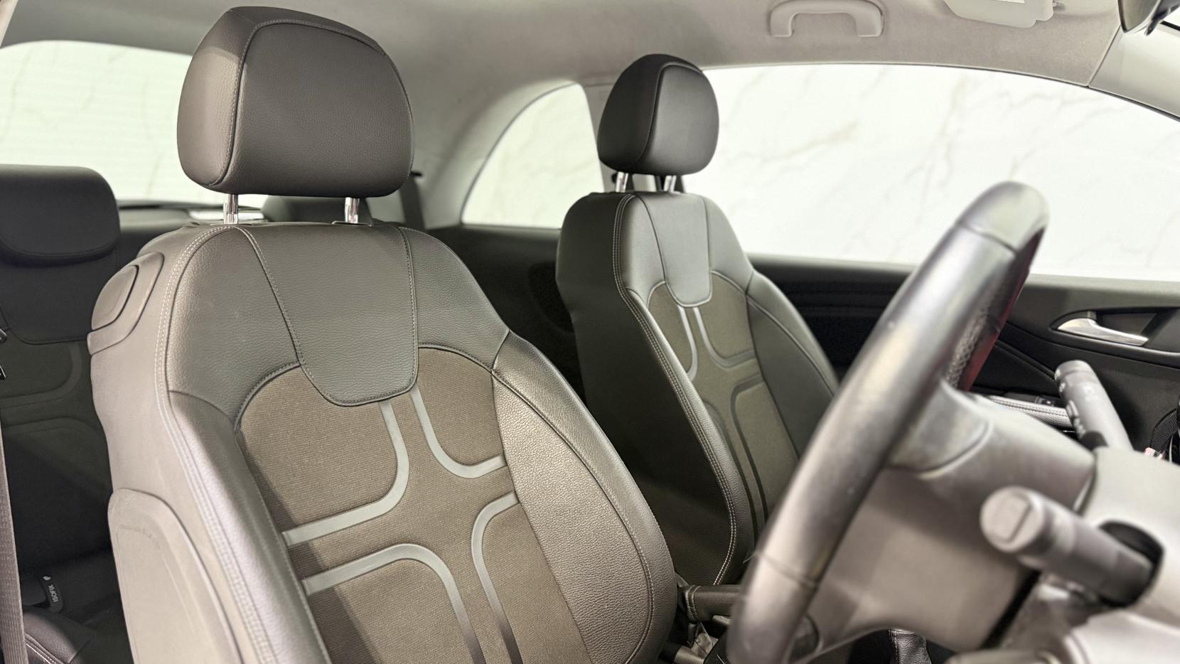 Vauxhall ADAM 1.4 16v SLAM Hatchback 3dr Petrol Manual Euro 5 (100 ps)