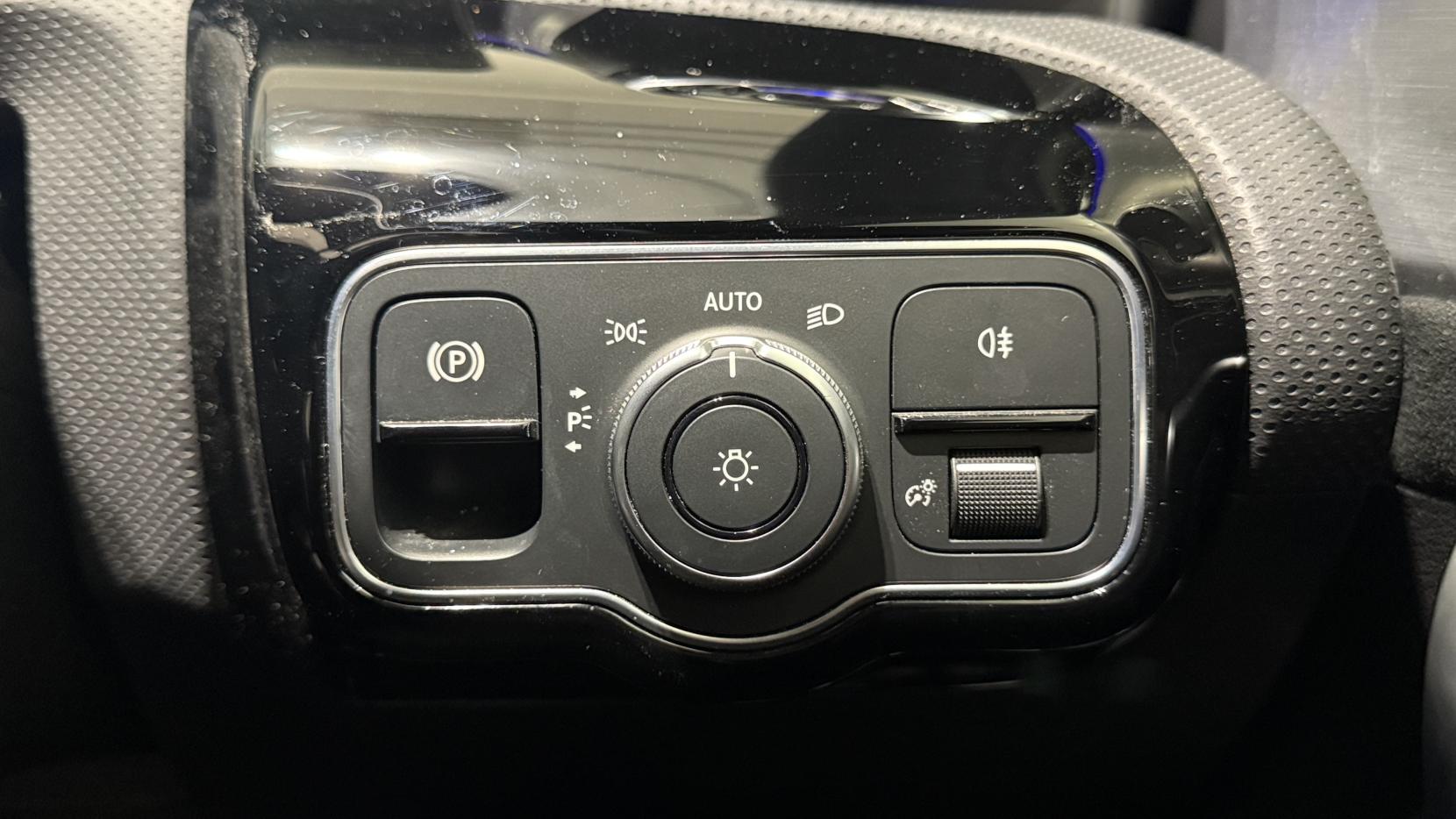 Mercedes-Benz A Class 1.3 A250e 15.6kWh AMG Line (Premium Plus 2) Saloon 4dr Petrol Plug-in Hybrid 8G-DCT Euro 6 (s/s) (218 ps)