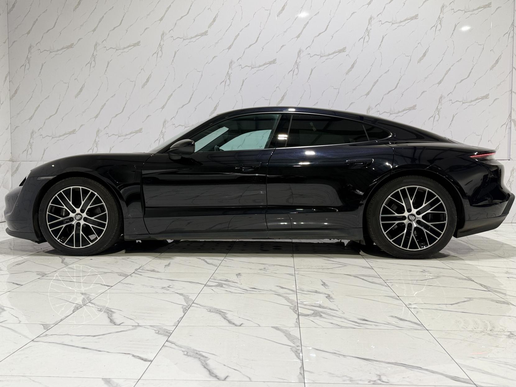 Porsche Taycan Performance 79.2kWh Saloon 4dr Electric Auto RWD (22kW Charger) (408 ps)