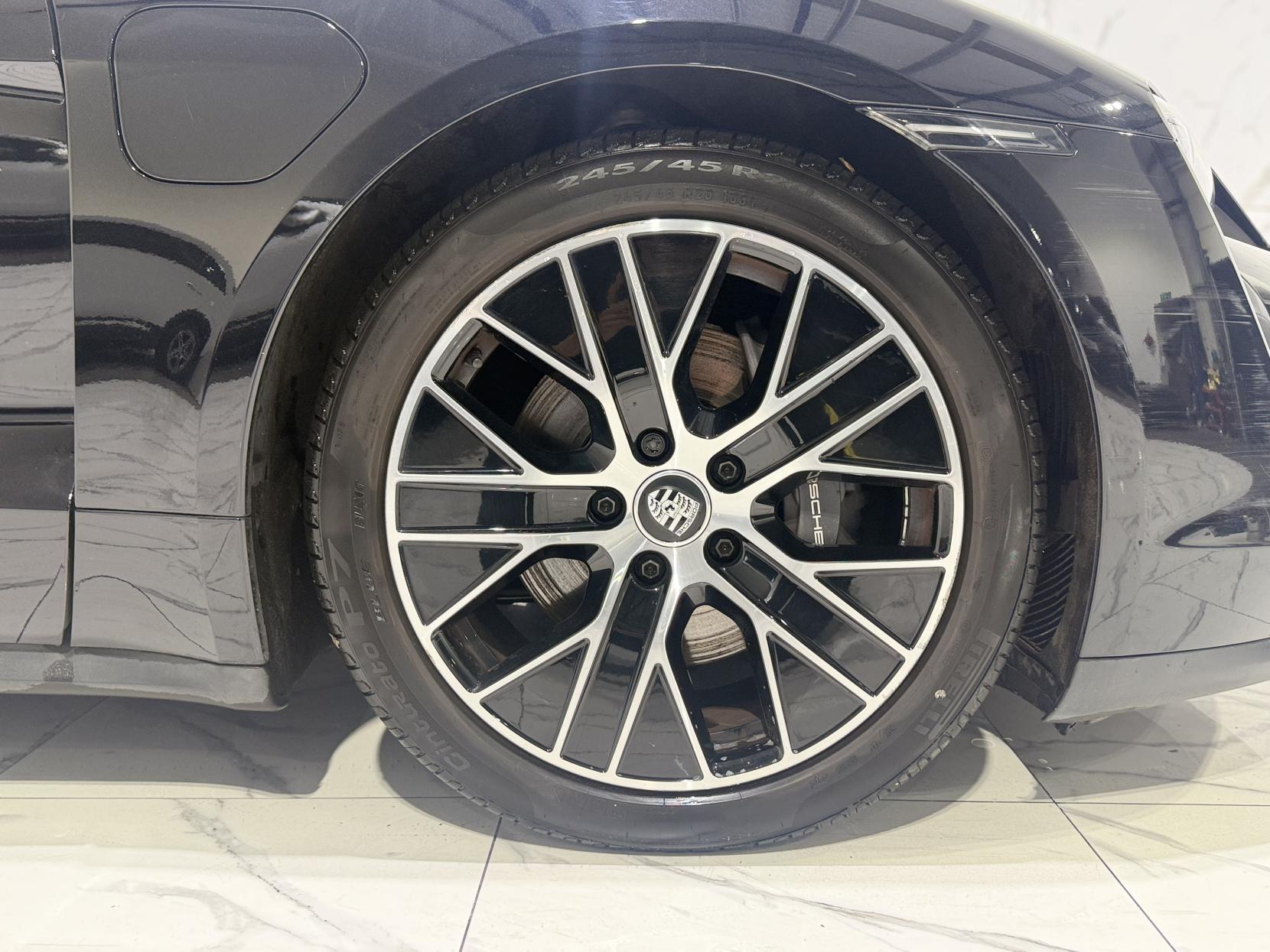 Porsche Taycan Performance 79.2kWh Saloon 4dr Electric Auto RWD (22kW Charger) (408 ps)