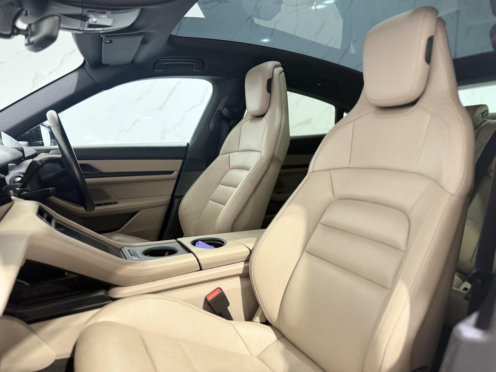 Porsche Taycan Performance 79.2kWh Saloon 4dr Electric Auto RWD (22kW Charger) (408 ps)