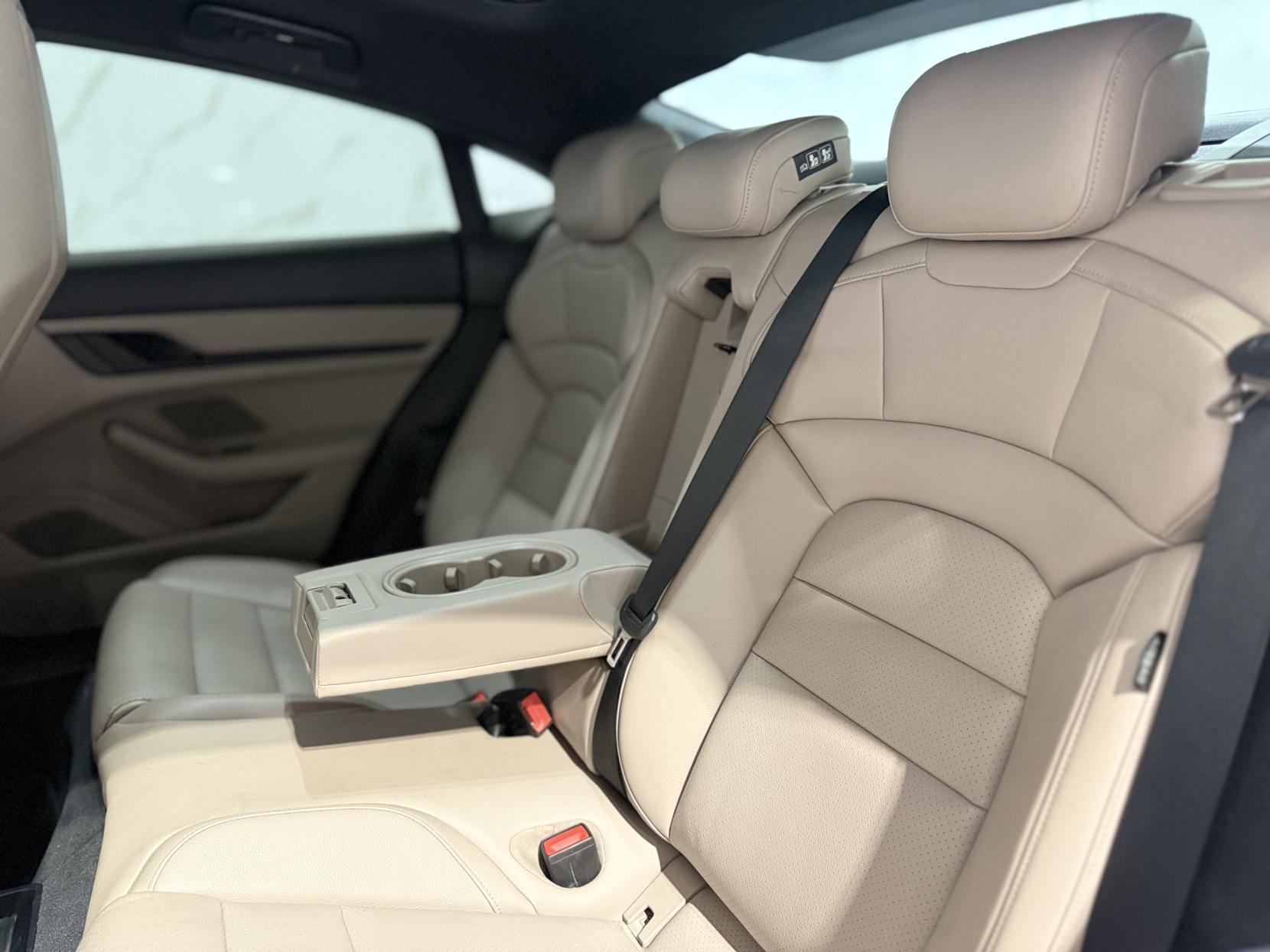 Porsche Taycan Performance 79.2kWh Saloon 4dr Electric Auto RWD (22kW Charger) (408 ps)