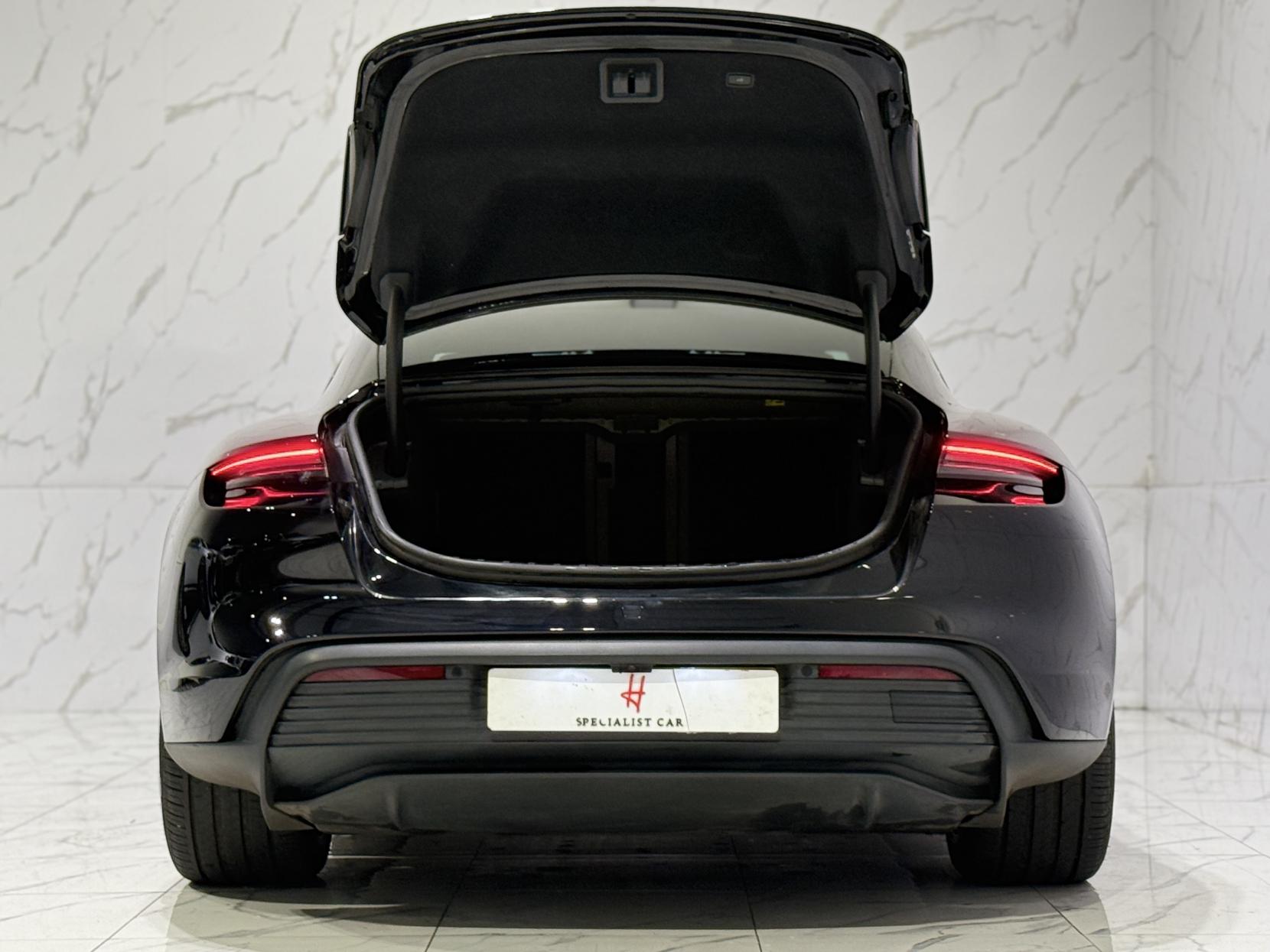 Porsche Taycan Performance 79.2kWh Saloon 4dr Electric Auto RWD (22kW Charger) (408 ps)