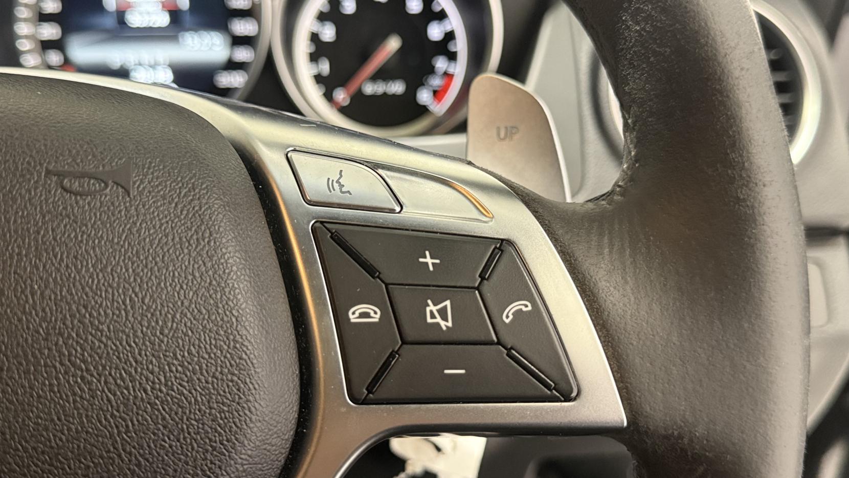 Mercedes-Benz C Class 6.3 C63 V8 AMG Saloon 4dr Petrol SpdS MCT Euro 5 (457 ps)