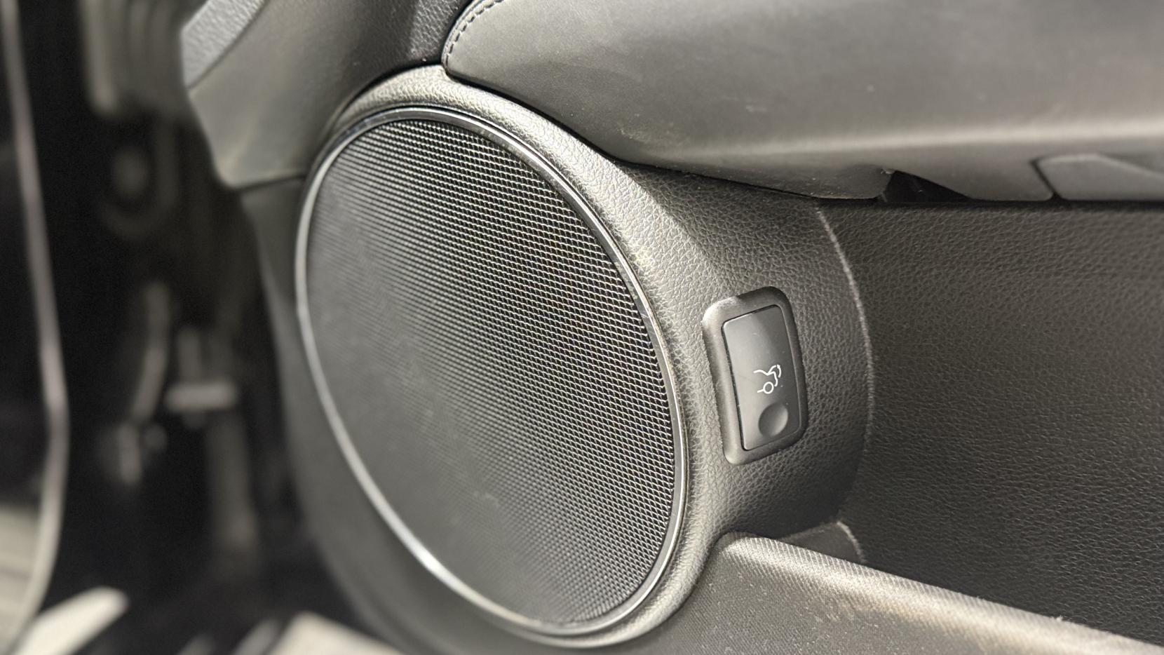 Mercedes-Benz C Class 6.3 C63 V8 AMG Saloon 4dr Petrol SpdS MCT Euro 5 (457 ps)