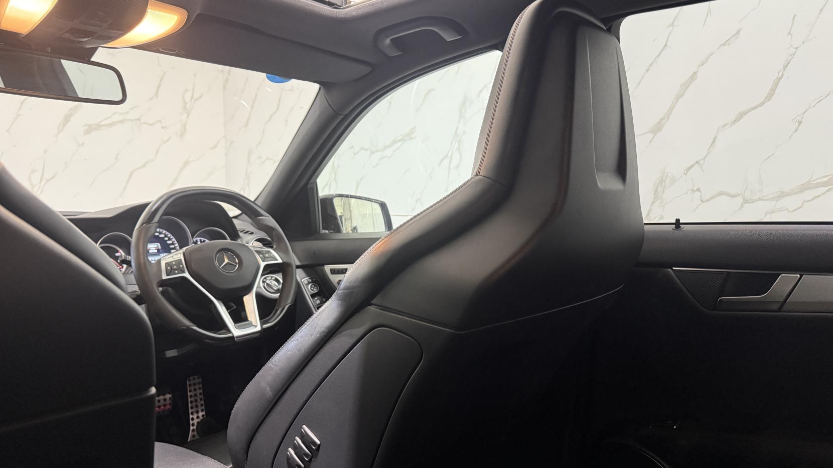 Mercedes-Benz C Class 6.3 C63 V8 AMG Saloon 4dr Petrol SpdS MCT Euro 5 (457 ps)