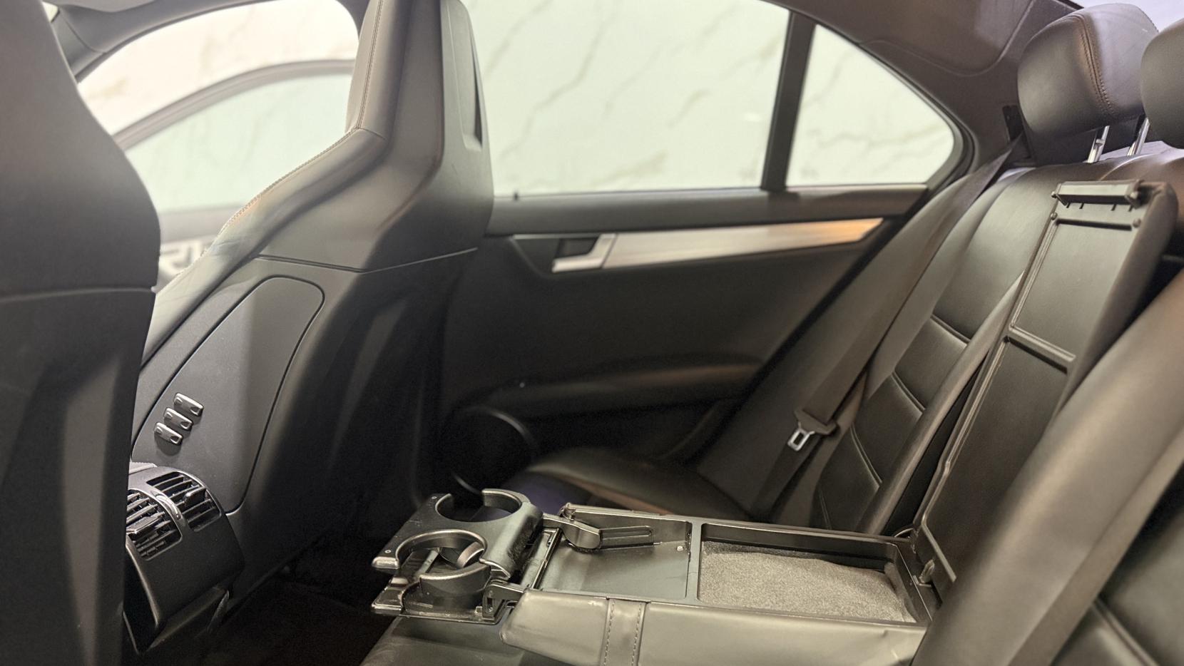 Mercedes-Benz C Class 6.3 C63 V8 AMG Saloon 4dr Petrol SpdS MCT Euro 5 (457 ps)