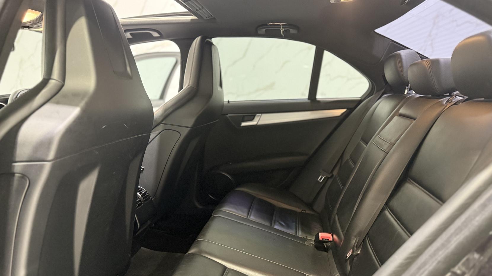 Mercedes-Benz C Class 6.3 C63 V8 AMG Saloon 4dr Petrol SpdS MCT Euro 5 (457 ps)