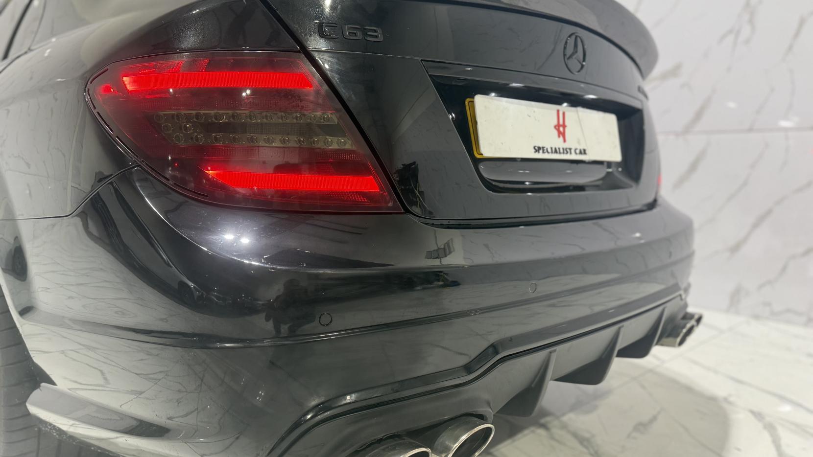 Mercedes-Benz C Class 6.3 C63 V8 AMG Saloon 4dr Petrol SpdS MCT Euro 5 (457 ps)