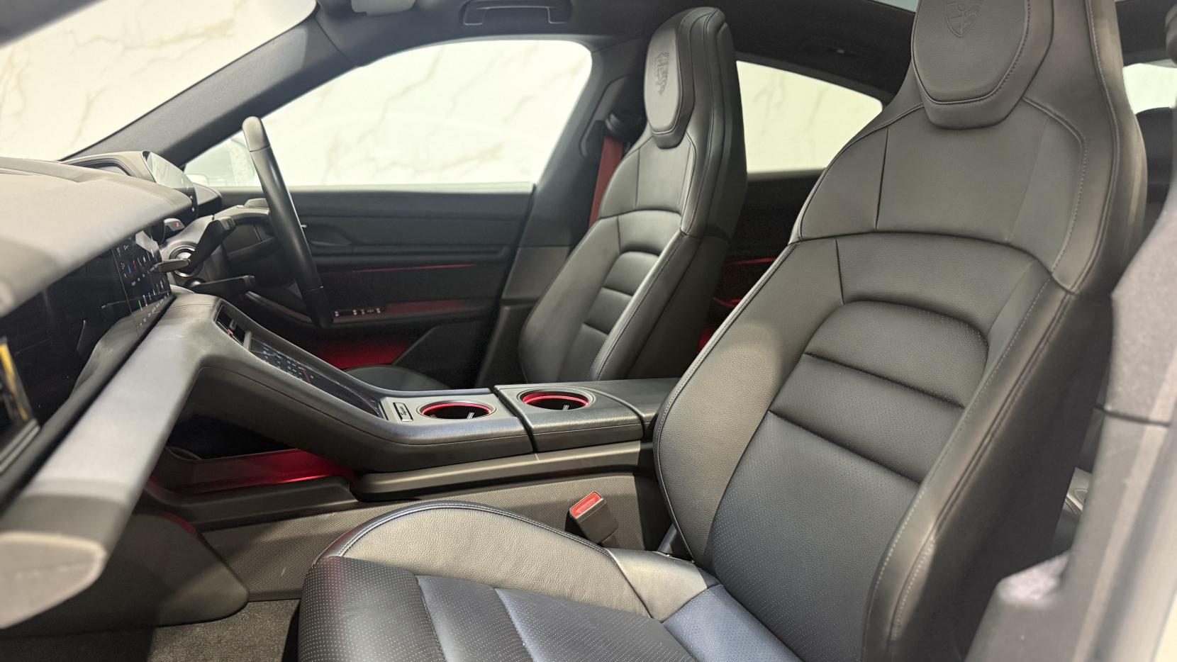 Porsche Taycan Performance Plus 93.4kWh Saloon 4dr Electric Auto RWD (11kW Charger) (476 ps)