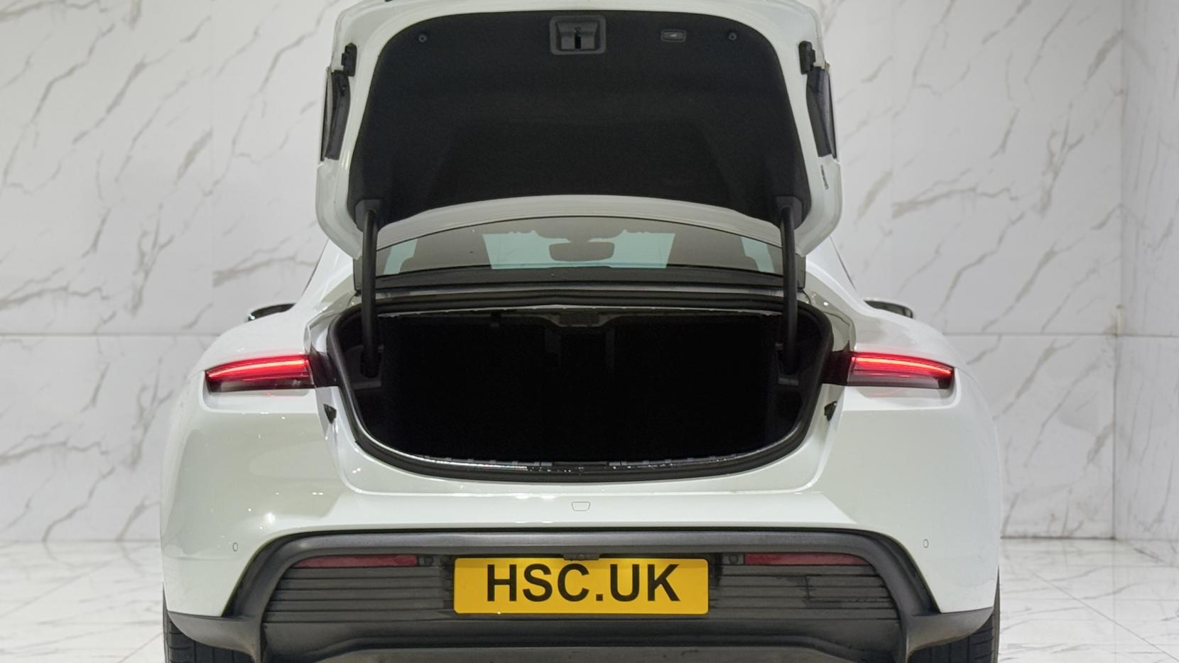 Porsche Taycan Performance Plus 93.4kWh Saloon 4dr Electric Auto RWD (11kW Charger) (476 ps)