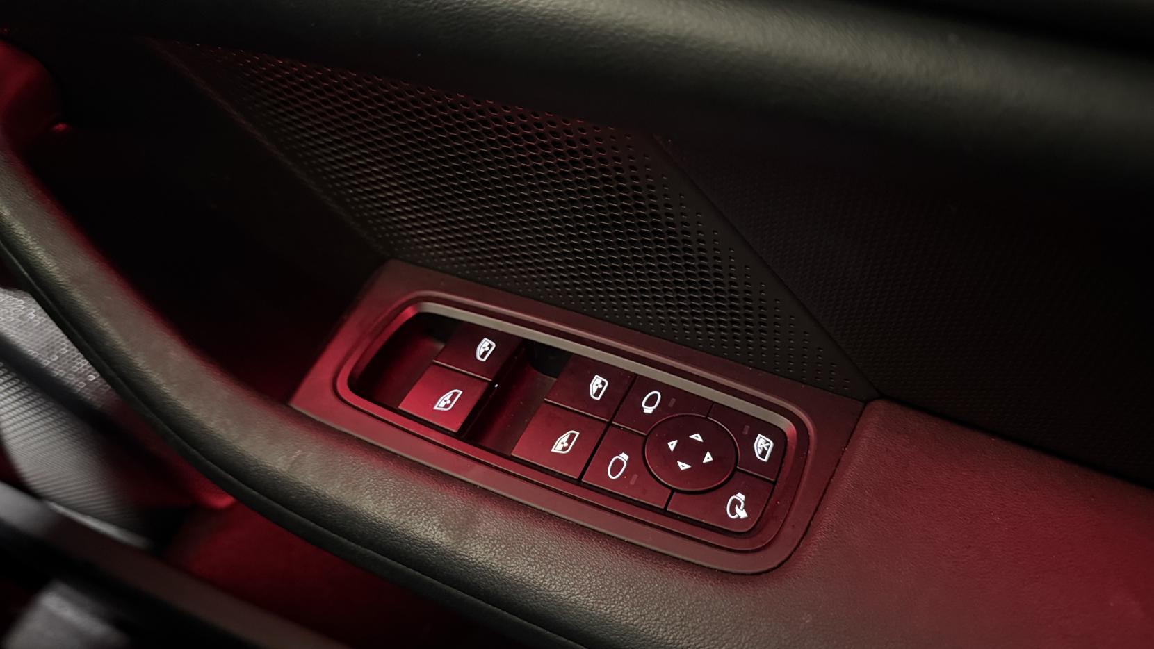 Porsche Taycan Performance Plus 93.4kWh Saloon 4dr Electric Auto RWD (11kW Charger) (476 ps)