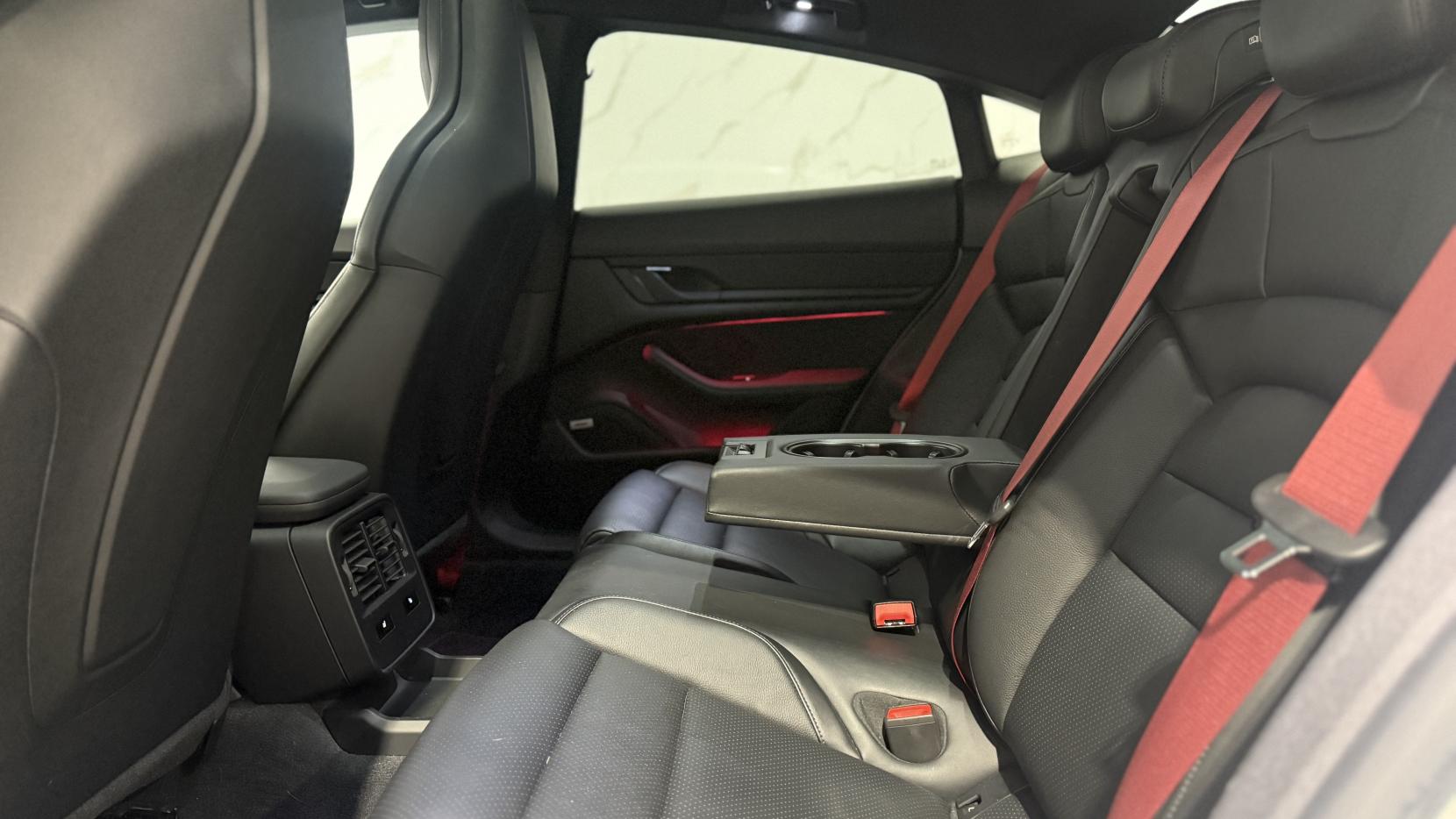 Porsche Taycan Performance Plus 93.4kWh Saloon 4dr Electric Auto RWD (11kW Charger) (476 ps)